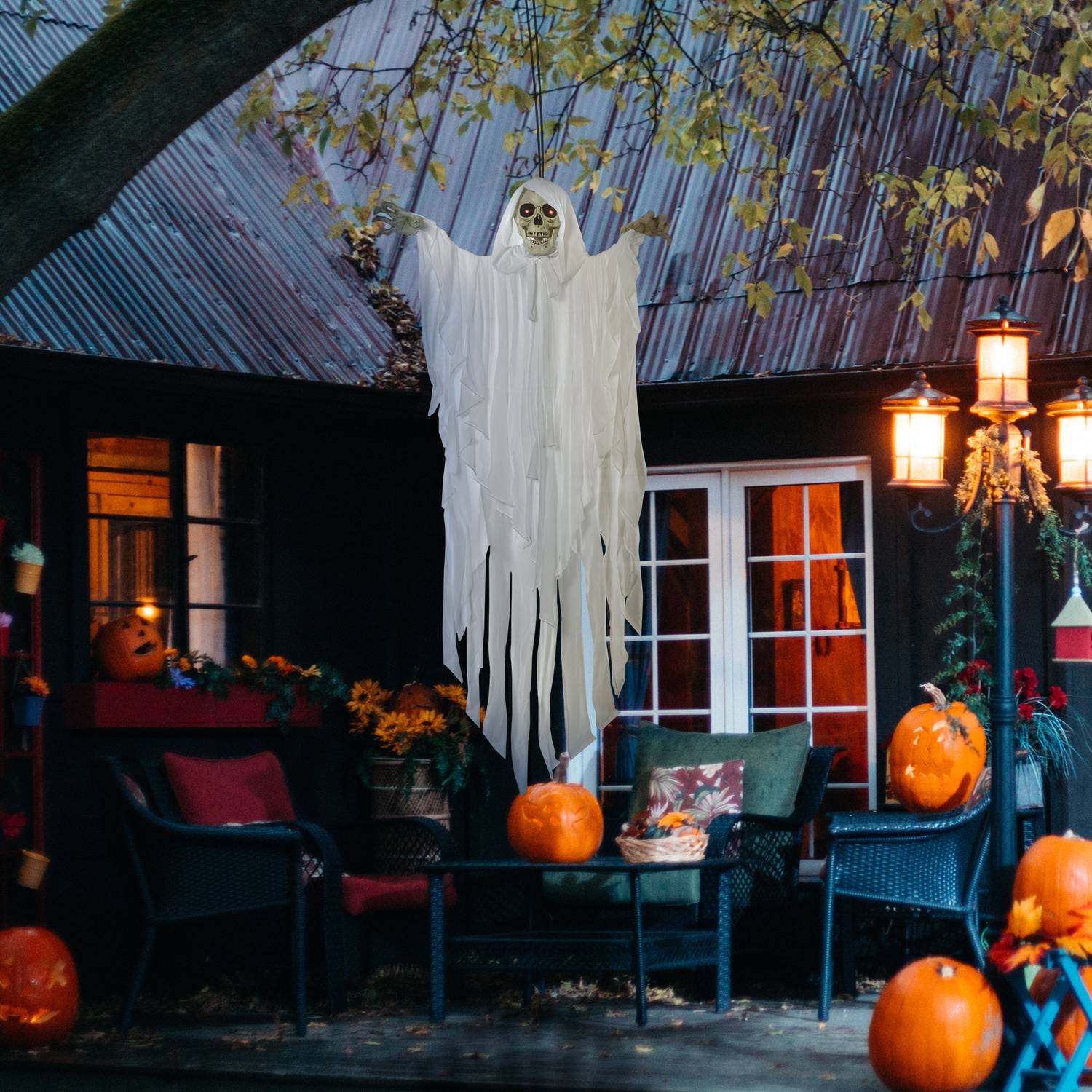 Hängande Glow-In-The-Dark Skelett Med Ljud, 153 cm