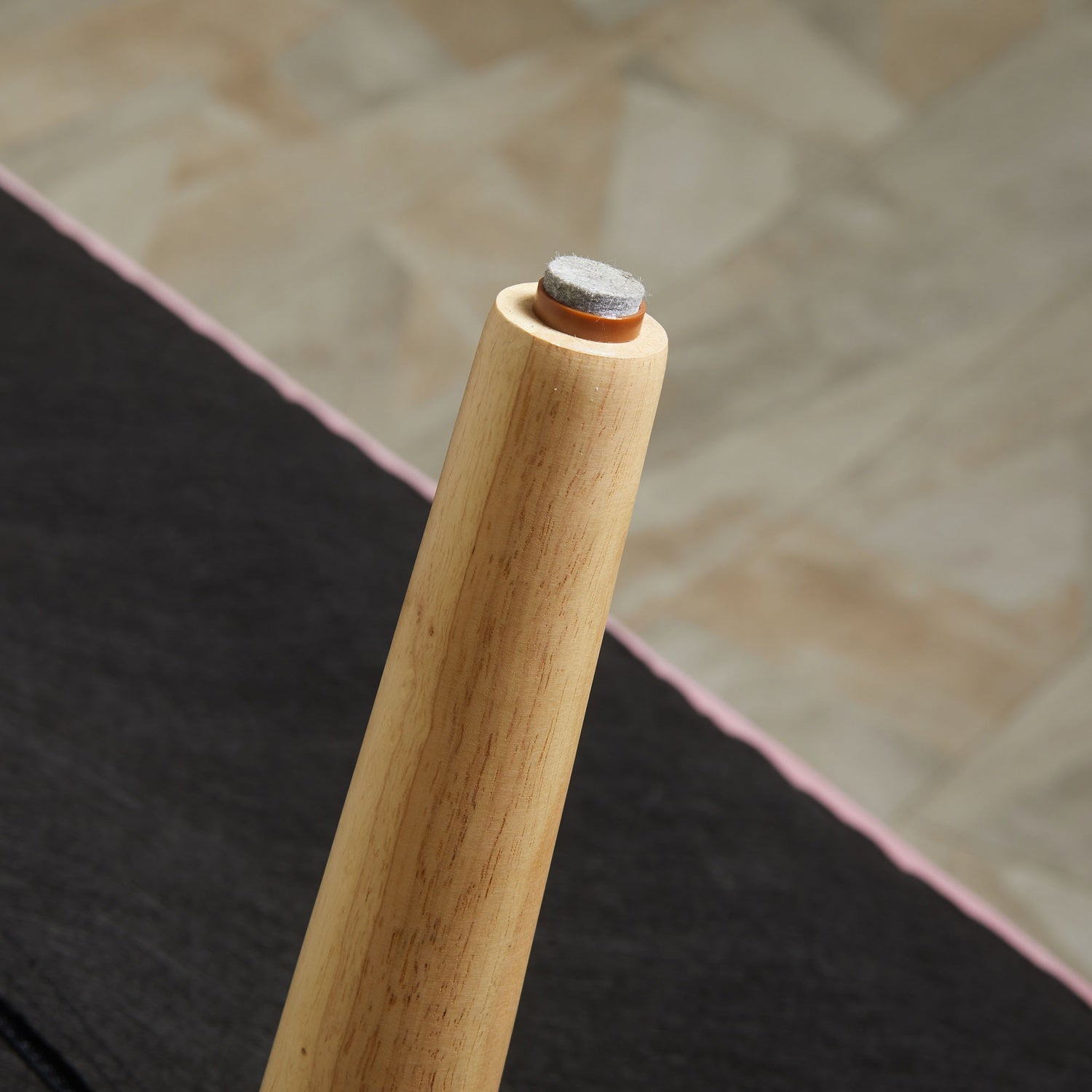 2-sits rosa stoppad soffa – sammetsliknande tyg, 117x56,5x77 cm