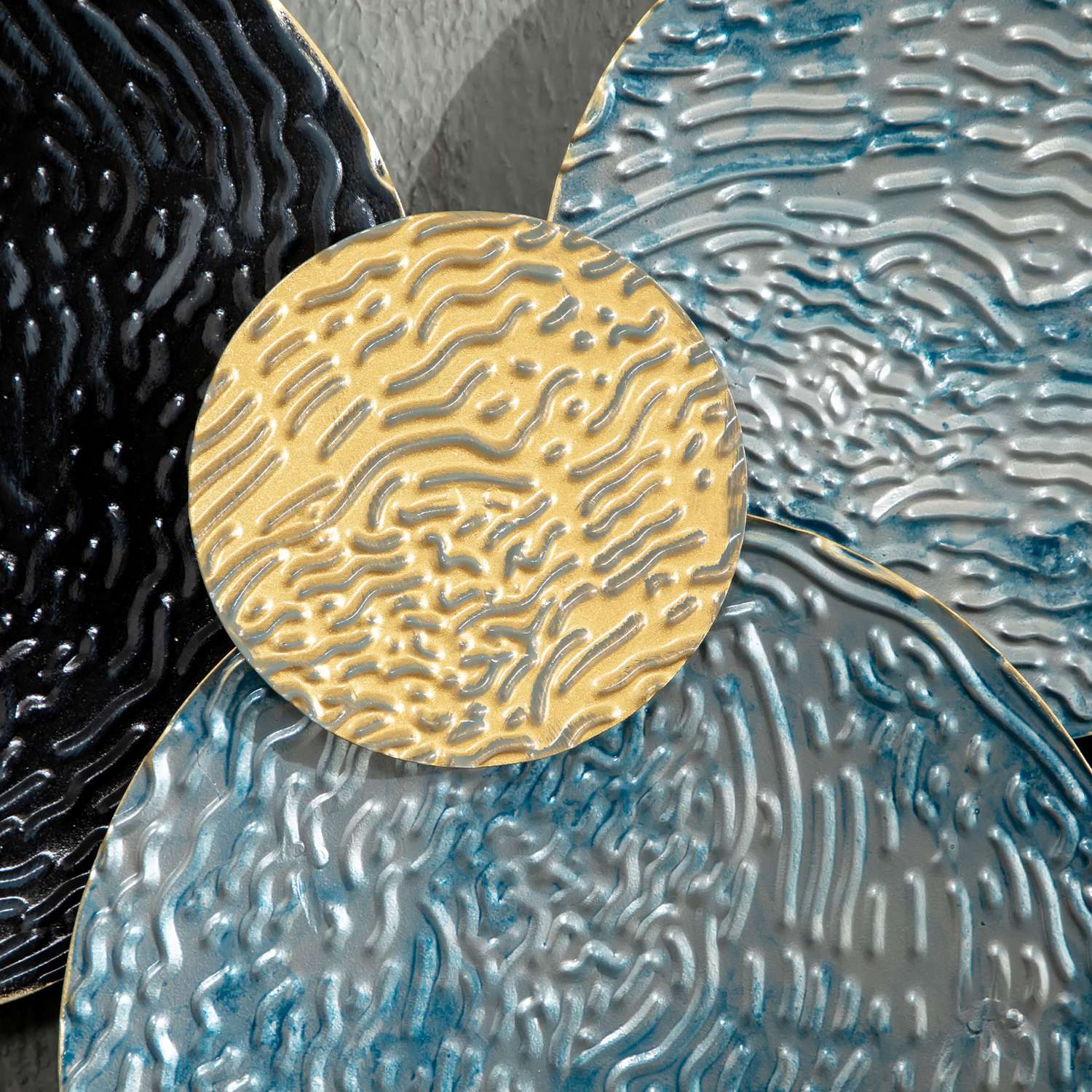 3D metallväggkonst - modern skulptur, guld/svart/blå, 121x53 cm
