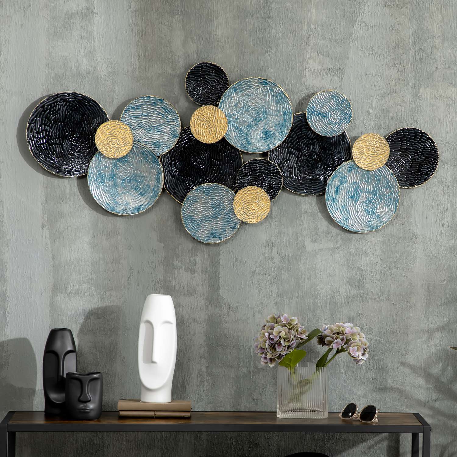 3D metallväggkonst - modern skulptur, guld/svart/blå, 121x53 cm
