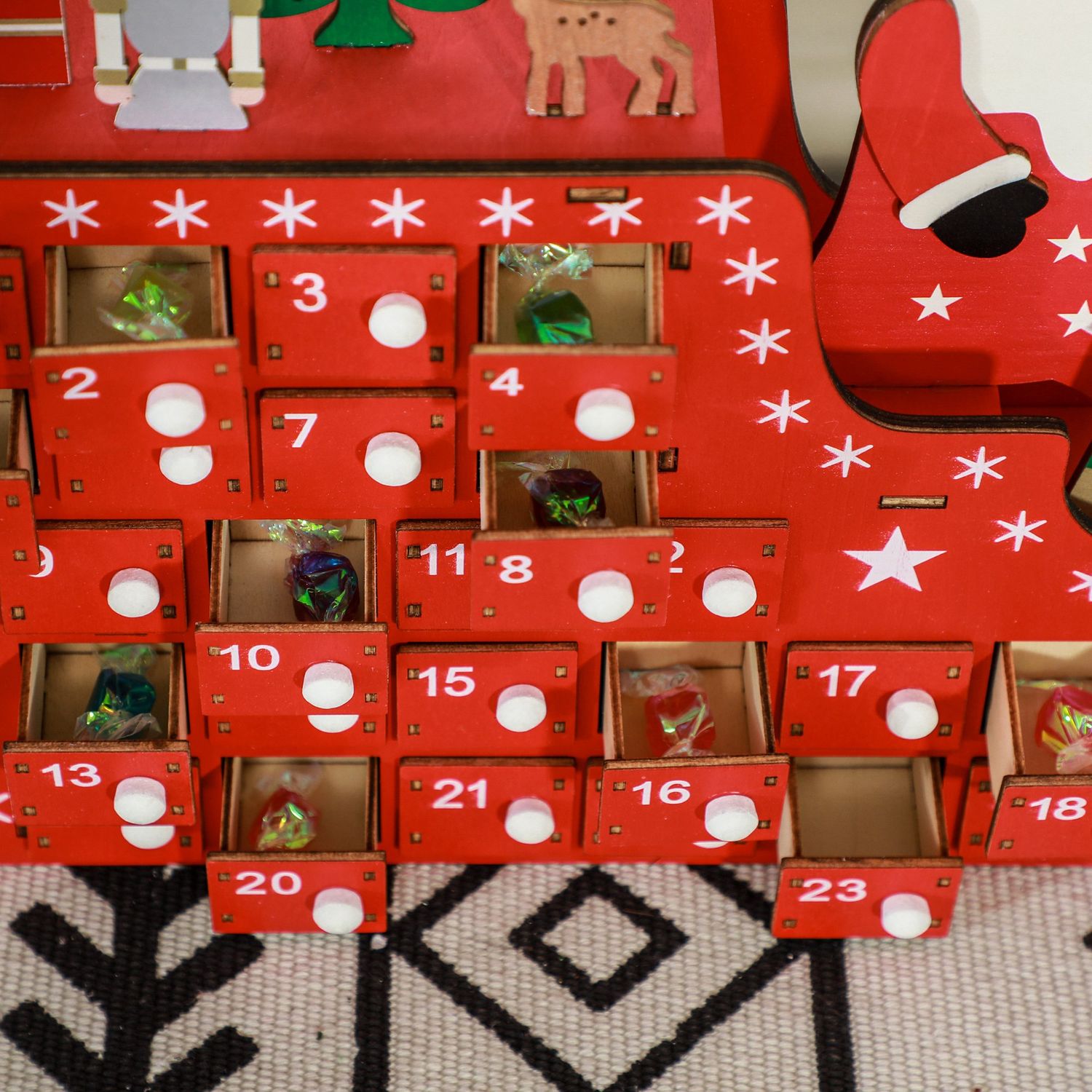 Adventskalender DIY Kit – 24 lådor, MDF, Röd
