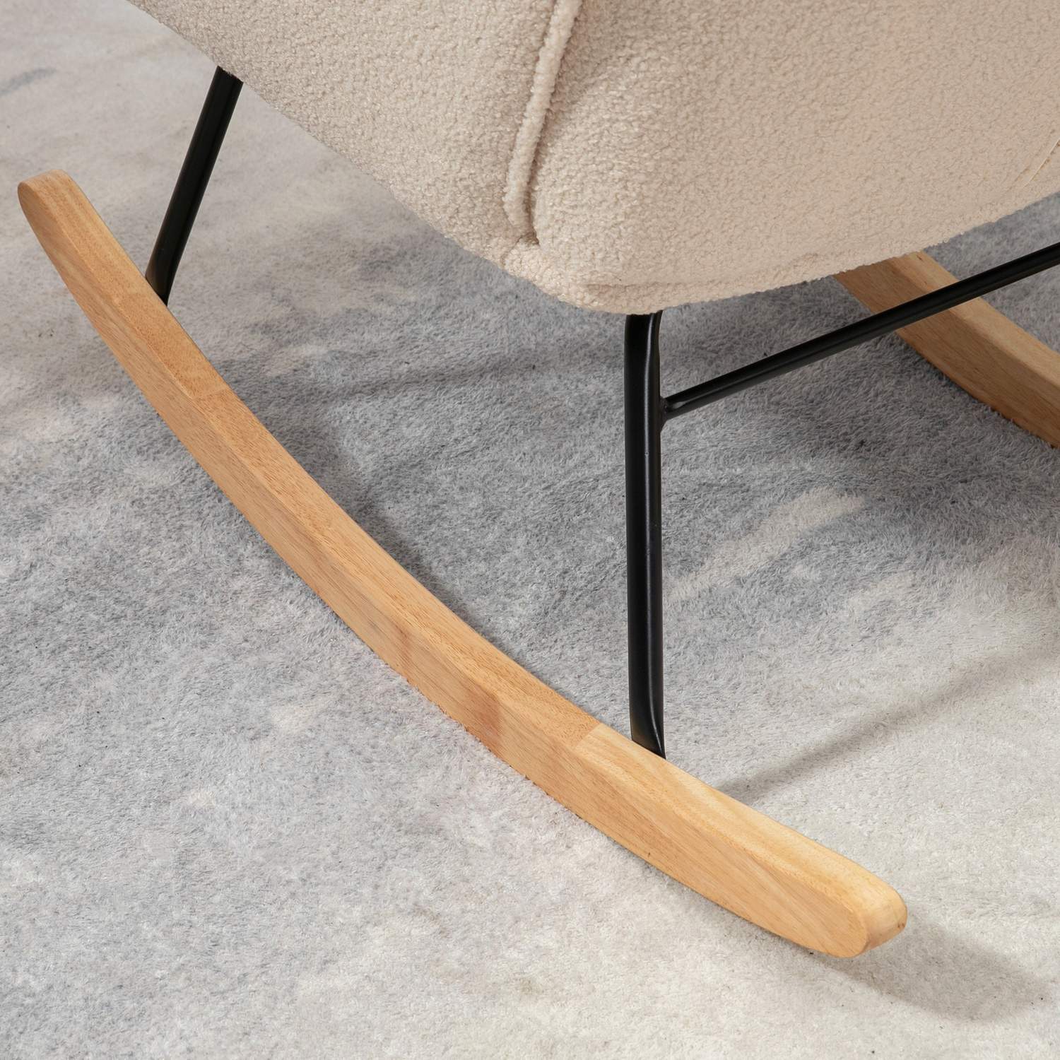 Beige berberfleece gungstol – 120 kg kapacitet, sovrum