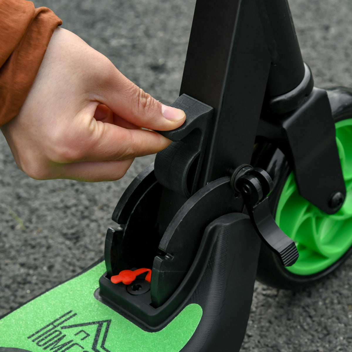 E-Scooter elektrická koloběžka s motorem 120W, dojezd 6 km, max. 8 km/h, elektrická koloběžka od 6 let, zelená+bílá