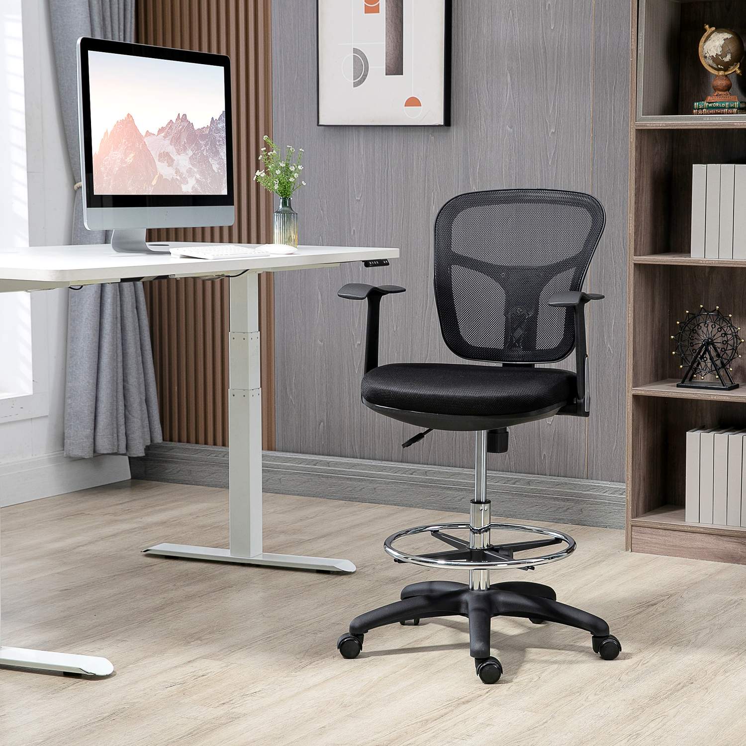 Ergonomisk kontorsstol i mesh, svart – justerbart armstöd och fotstöd