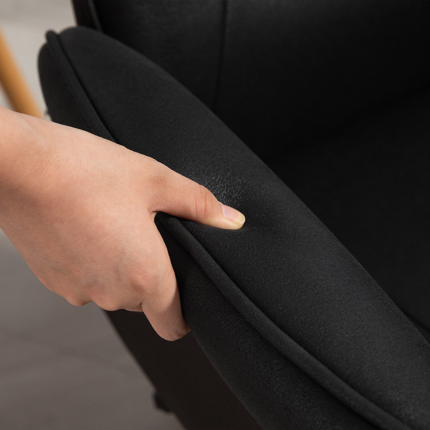 Ergonomisk vridbar kontorsstol, justerbar höjd, svart mikrofiber