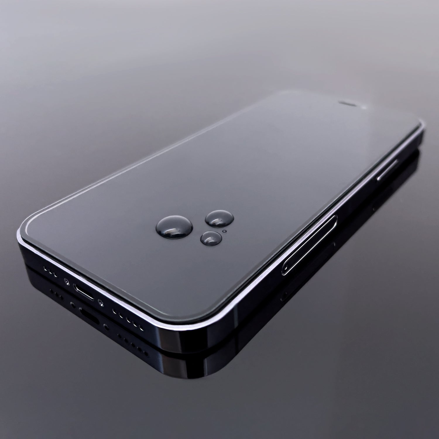 Flexibelt härdat glas för iPhone 14 Pro Max-skärmen med en svart ram Flexi Nano Glass