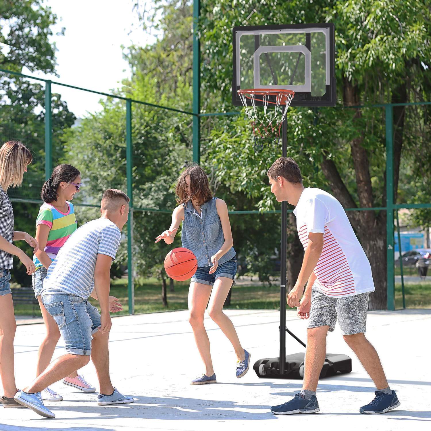 Höjdjusterbar utomhusbasketbåge med hjul, svart