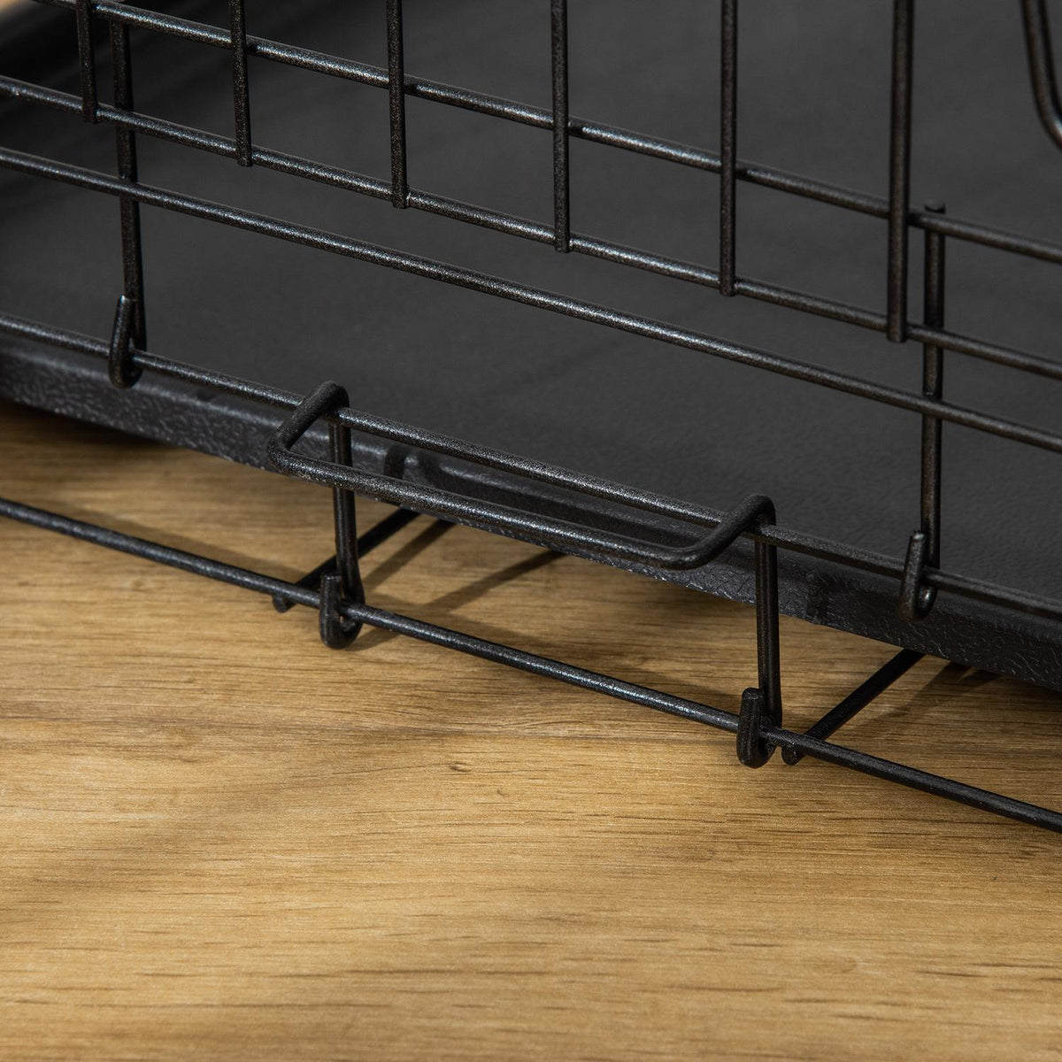 Hopfällbar hundlåda i svart metall – 76 x 46 x 52 cm
