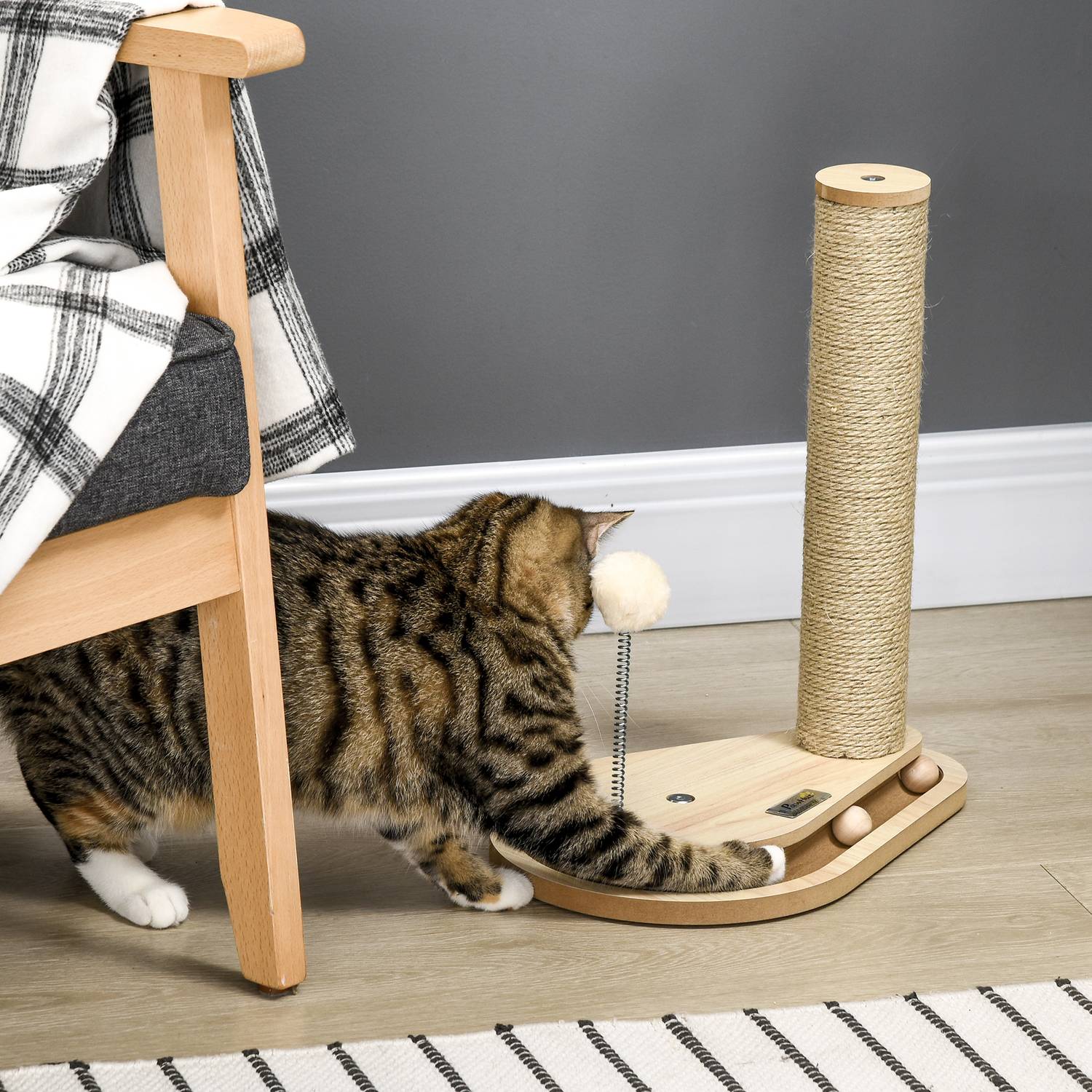 Kattskrapstolpe med träbollleksak, 40 cm, natur