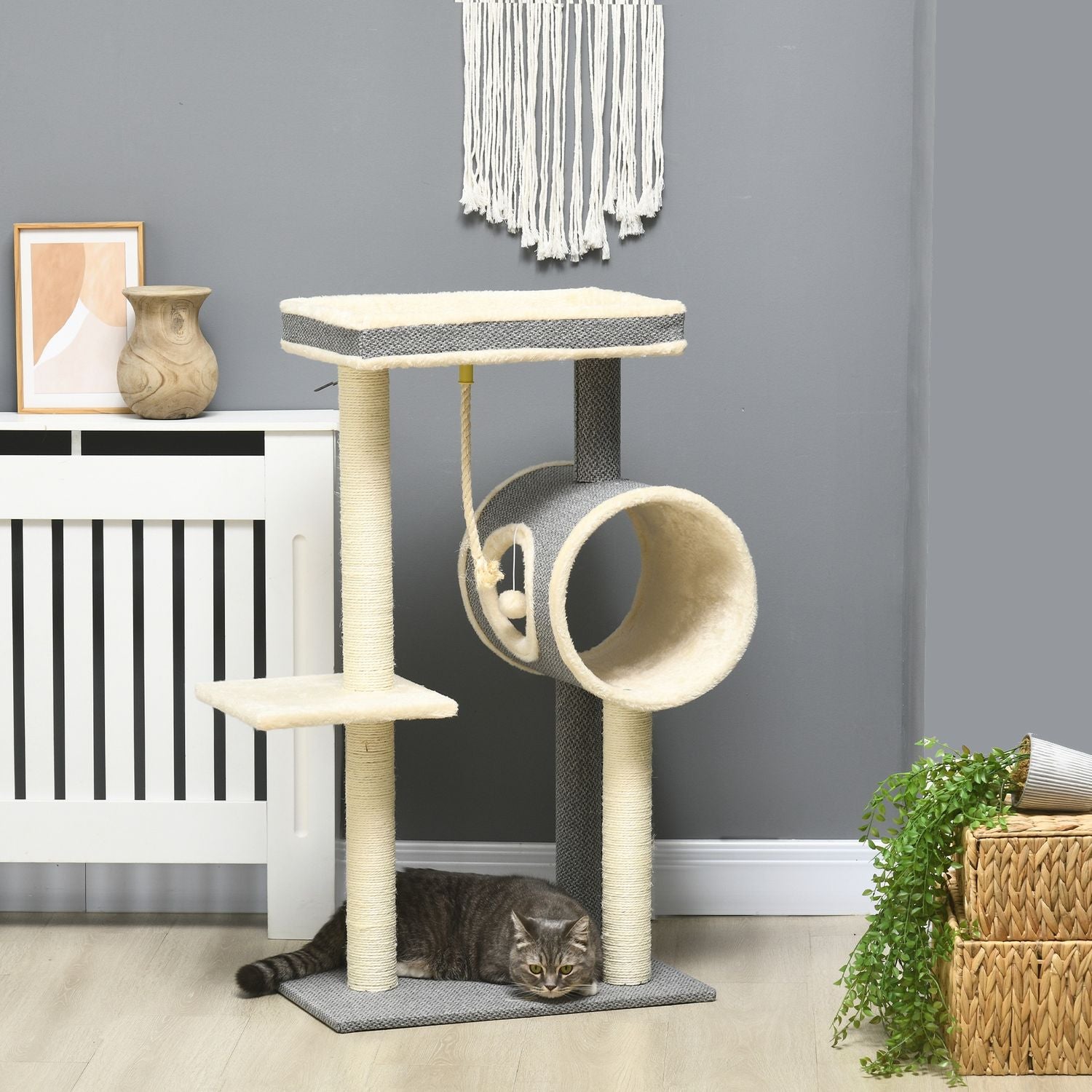 Kattträd med sisal skrapstolpe, lekboll och sängar, grå