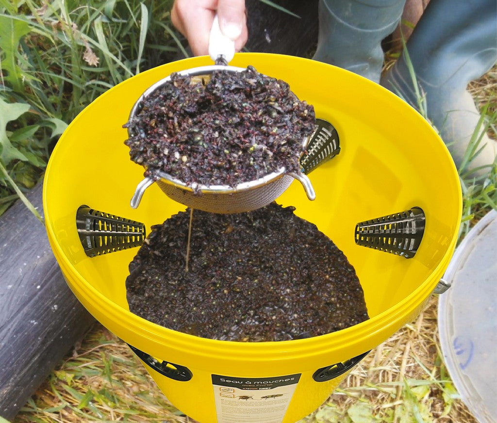Knock Pest FlyNip FlyBucket (inkl. 240 g godteri)