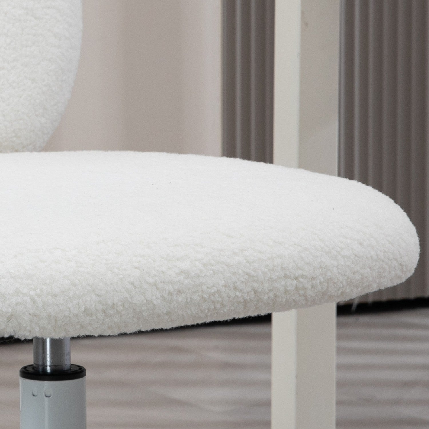 Vridbar kontorsstol, justerbar i höjdled, Teddy Fleece, 120 kg kapacitet