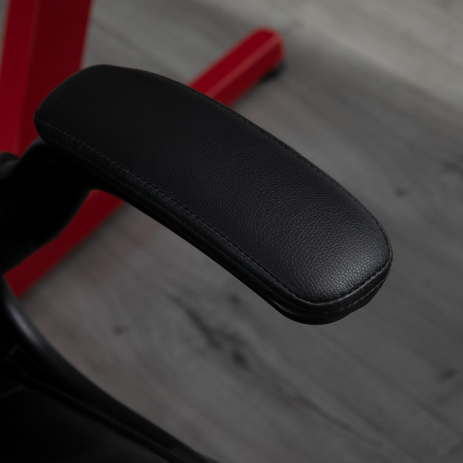 Ergonomisk kontorsstol – justerbar i höjdled, vadderad, svart