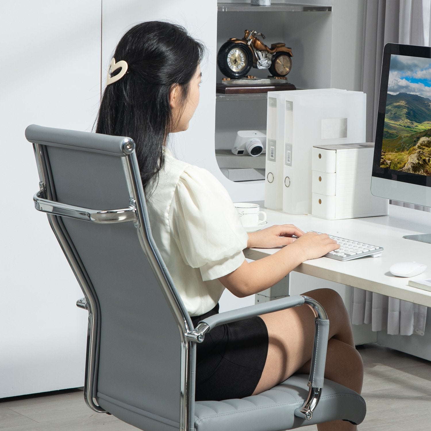 Ergonomisk kontorsstol, justerbar höjd, konstläder