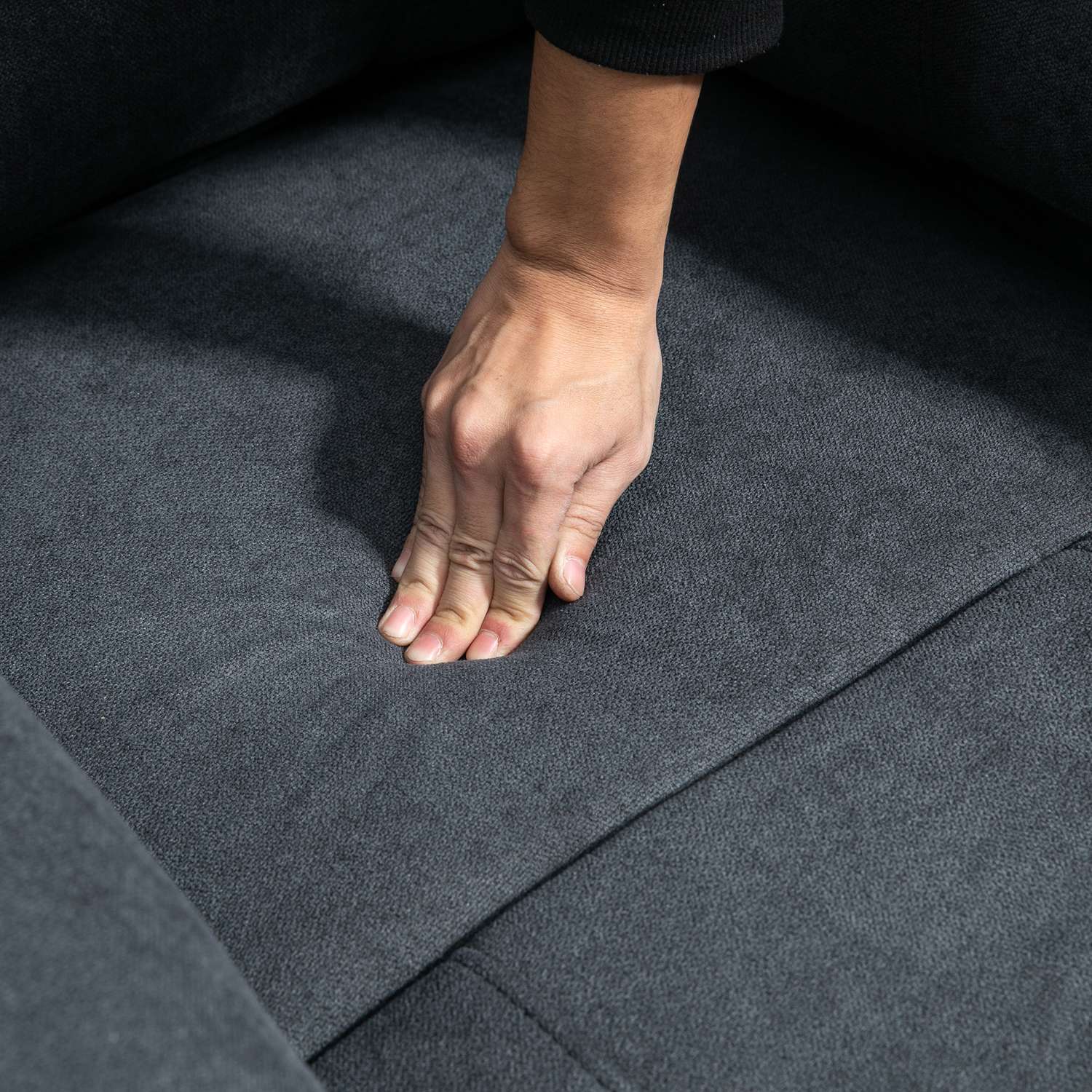 Liggande massagefåtölj med ståhjälp, grå