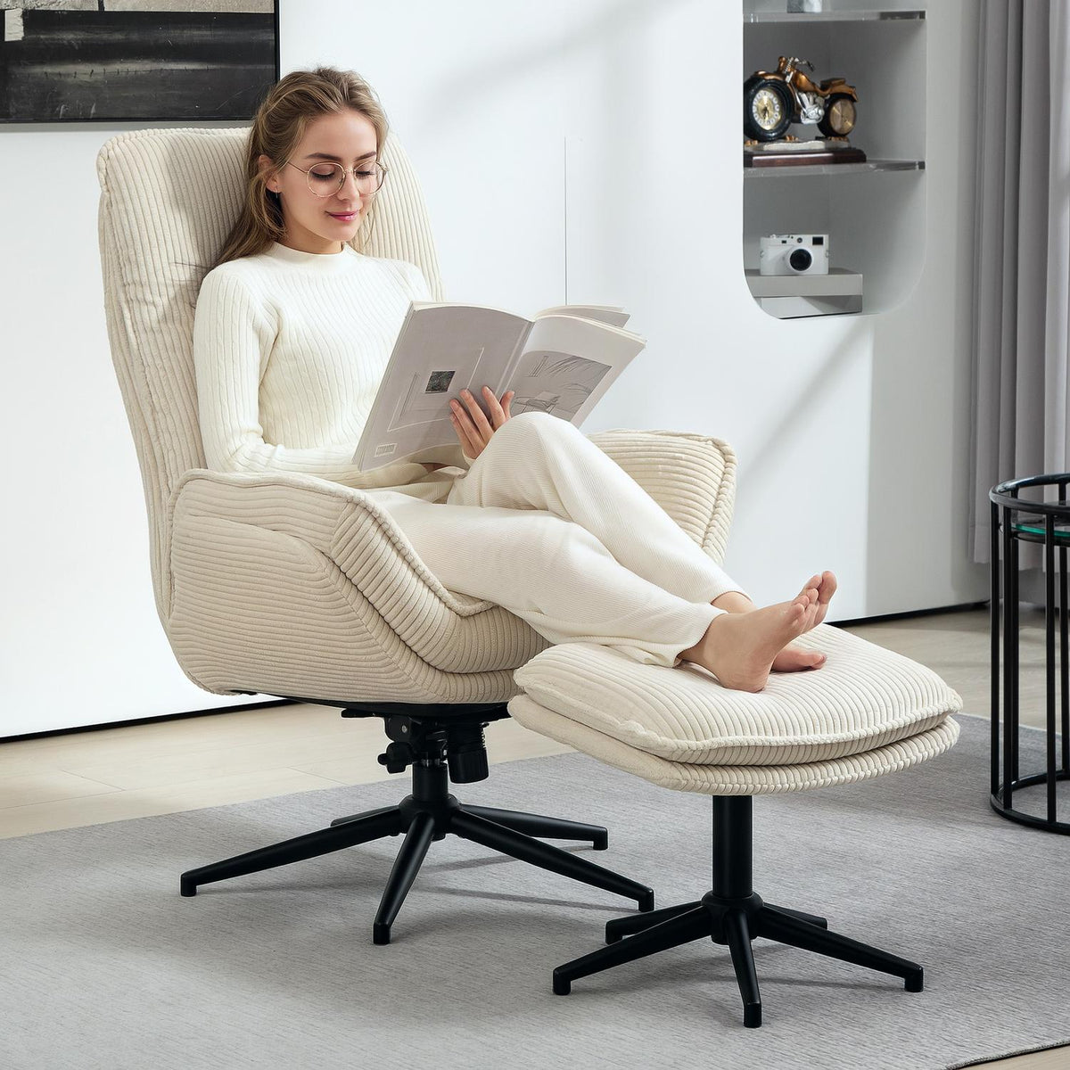 Liggstol Beige med 360° vridbar och pall