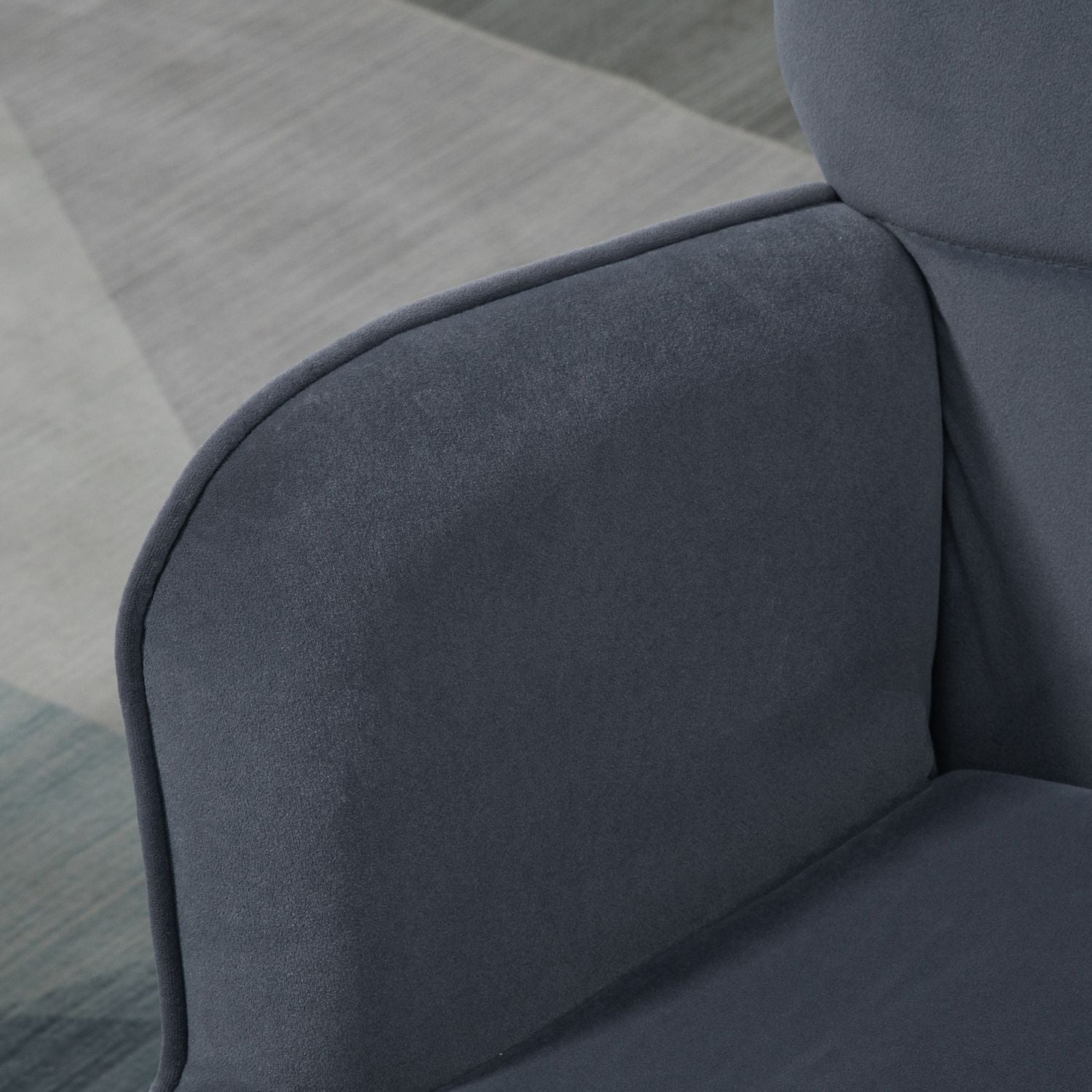 Velvet Relax Chair med armstöd och fotpall