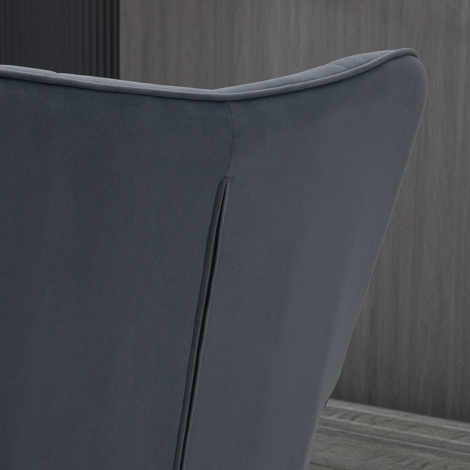 Velvet Relax Chair med armstöd och fotpall