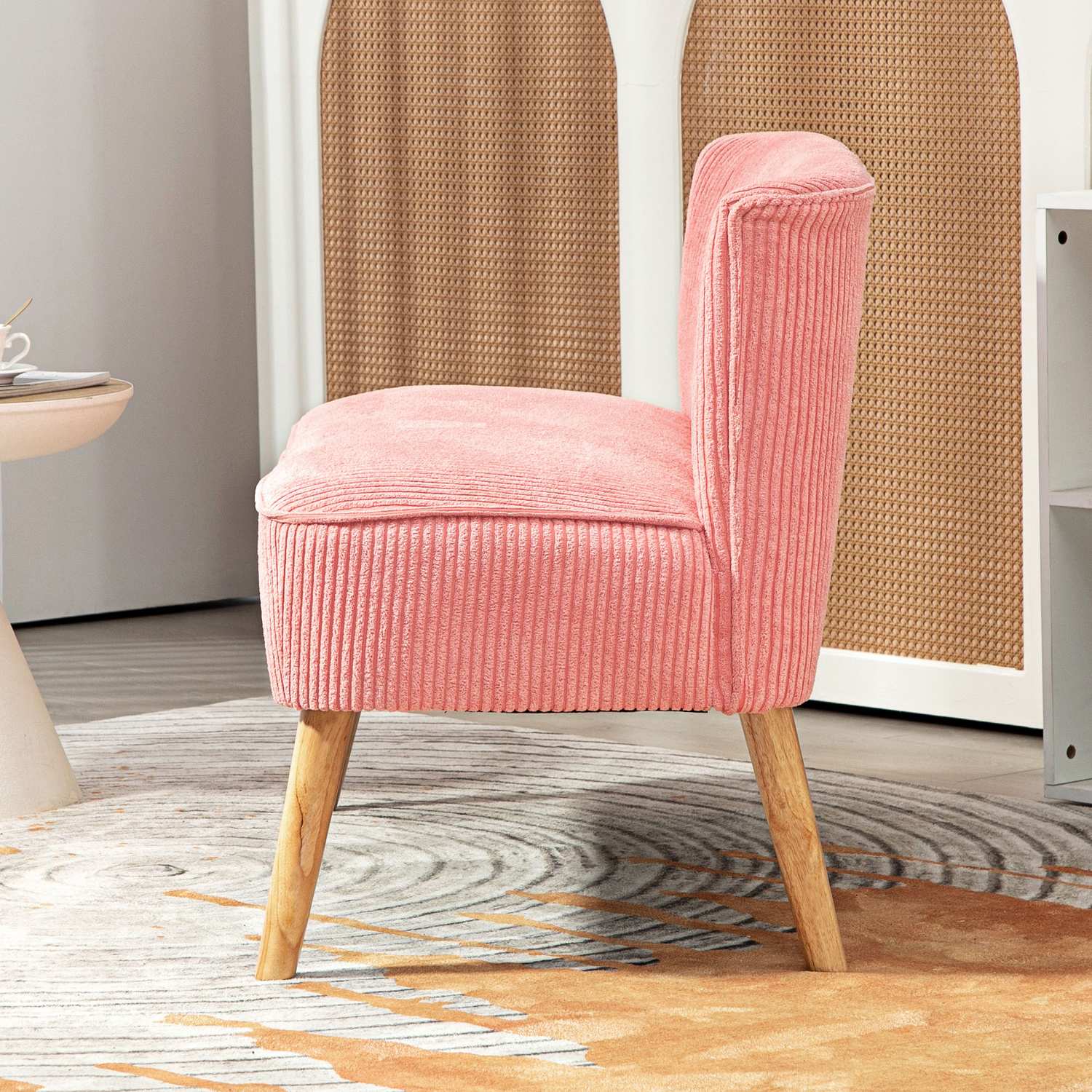 Rosa 2-sits stoppad soffa – kompakt och mysig design
