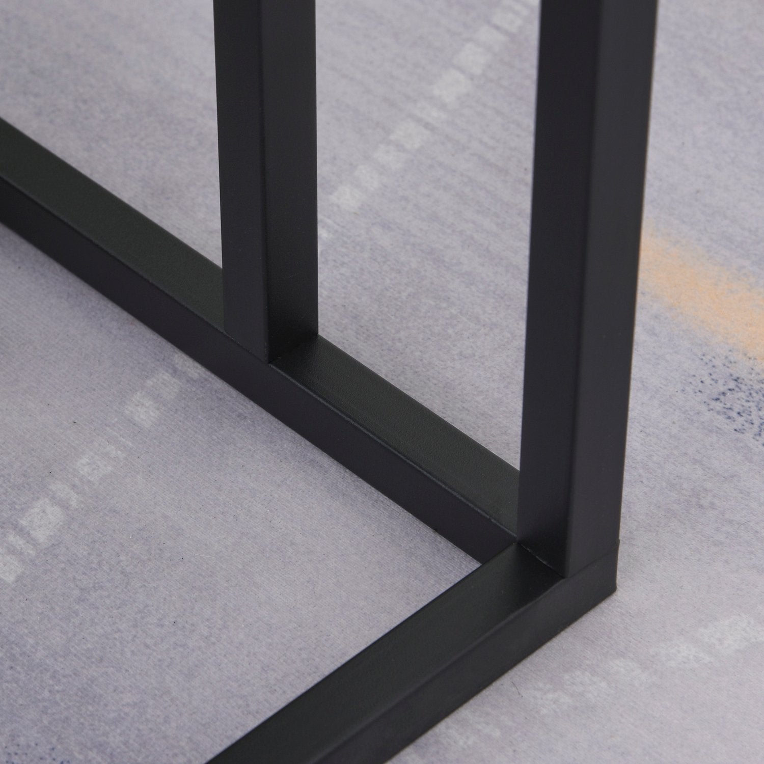 Svart soffbord, marmorfinish, metallstomme, 45x30x51,5 cm