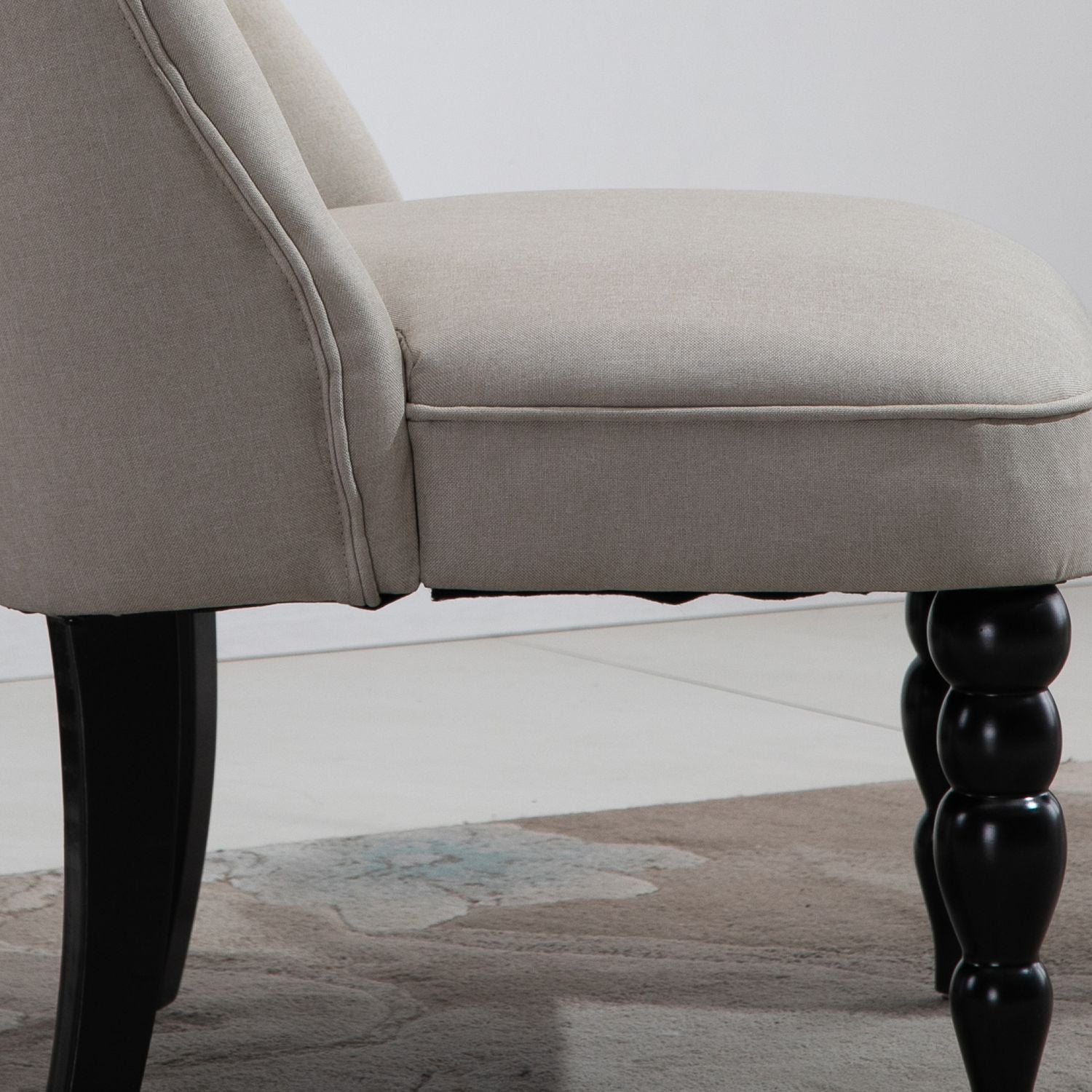 Vintage stoppad vilstol, träram, linneöverdrag