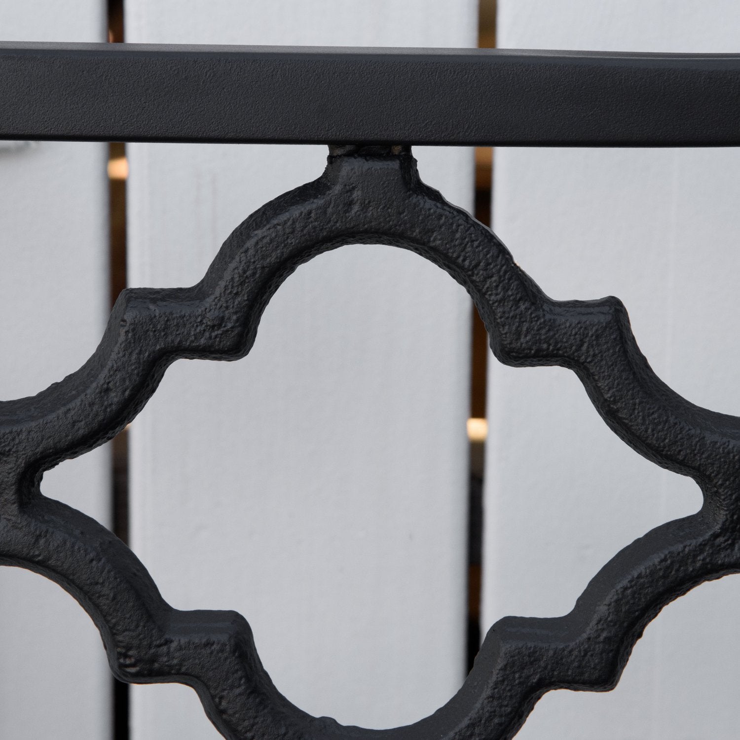 2-sits metall trädgårdsbänk, elegant svart gjutjärn