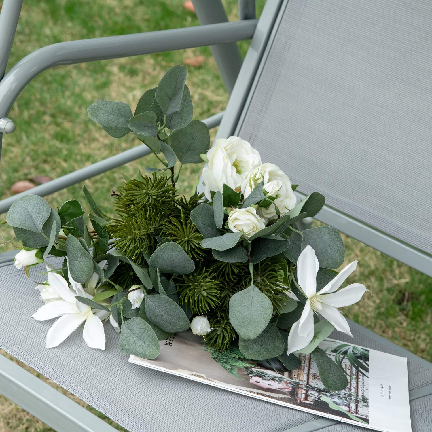 3-sits grå trädgårdssvingbänk med tak – metall 170x110x153cm