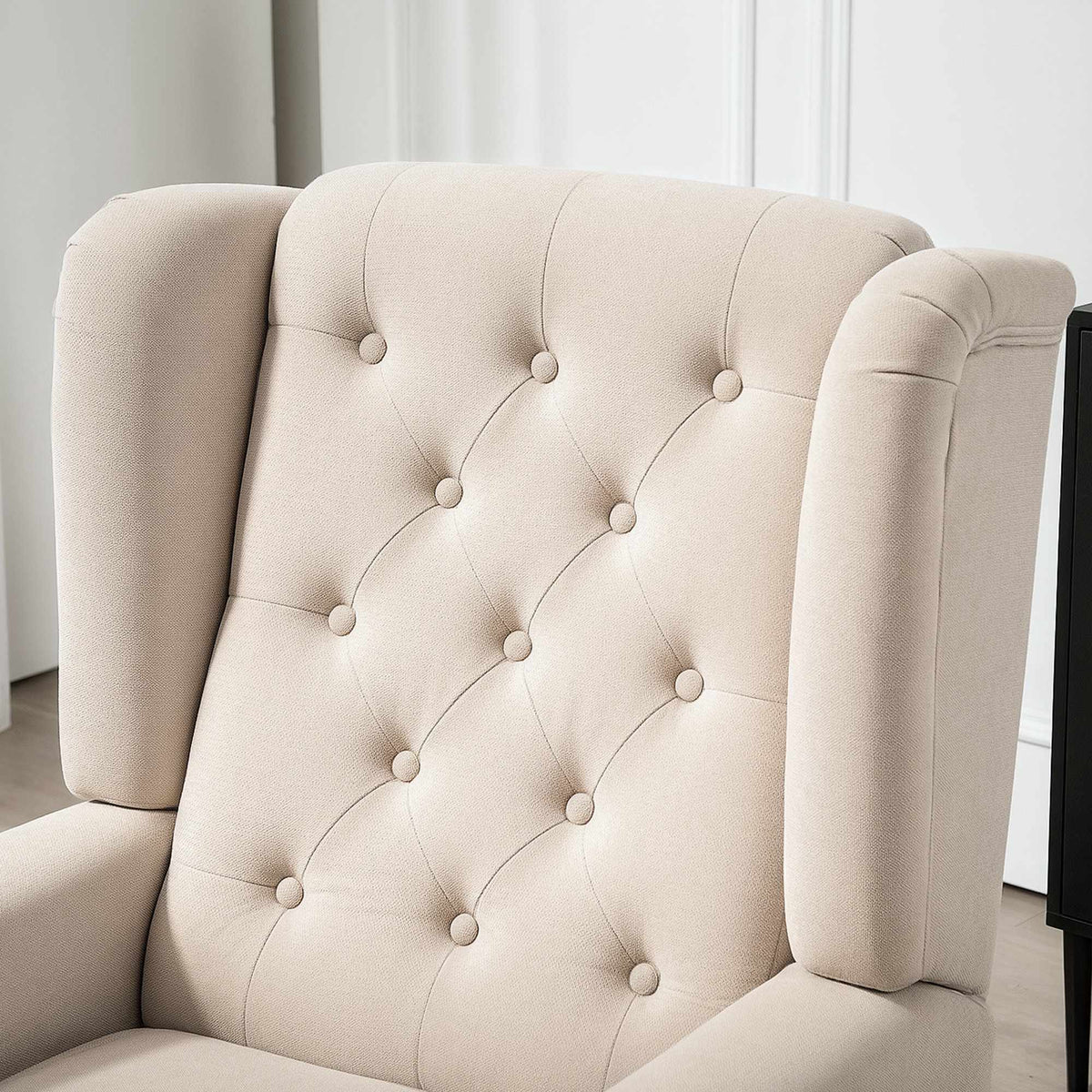 Beige fauteuil met vleugelrugleuning, afneembare bekleding, 74 x 87 x 102 cm