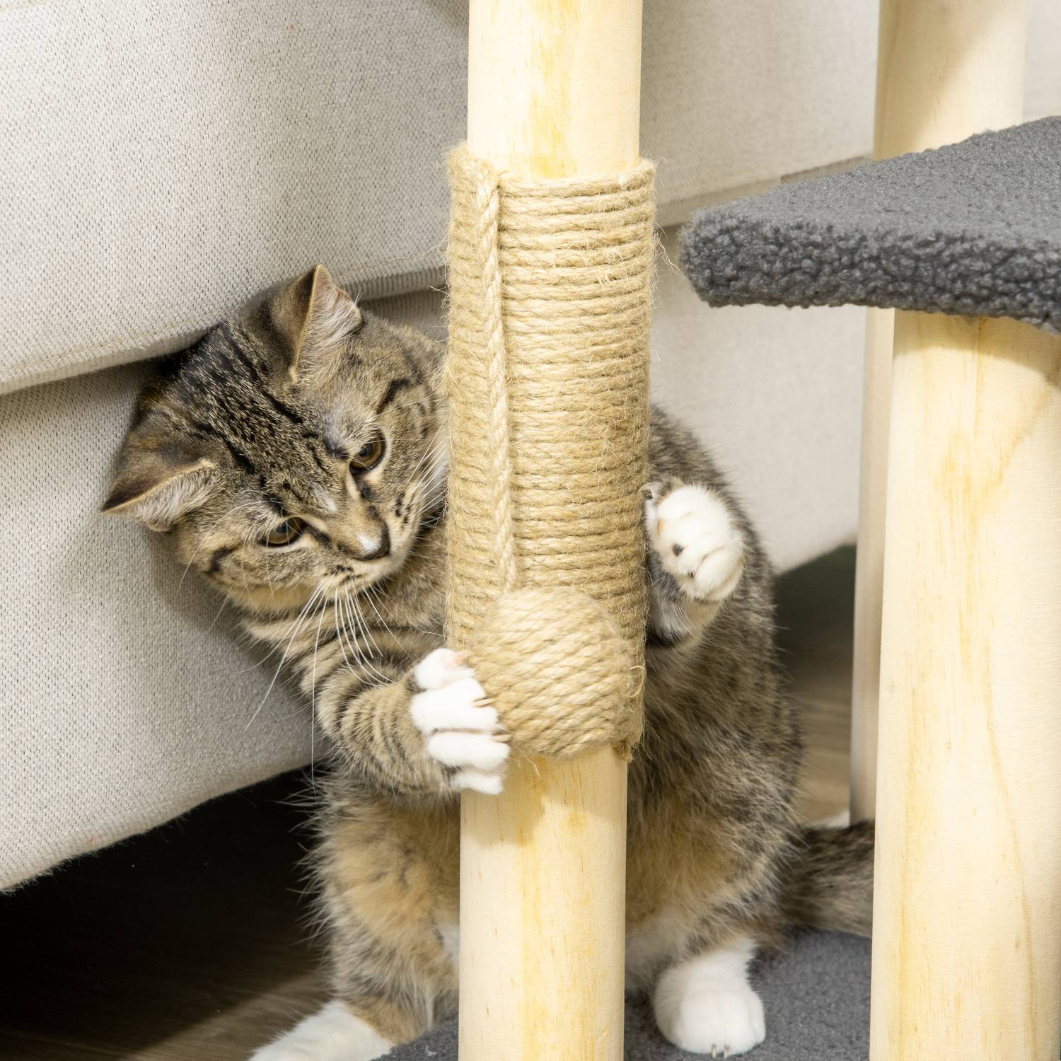 Cat Scratching Post med Sisal & Play Ball – Grå/Naturlig