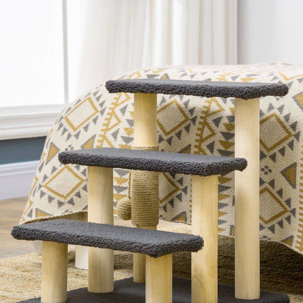 Cat Scratching Post med Sisal & Play Ball – Grå/Naturlig