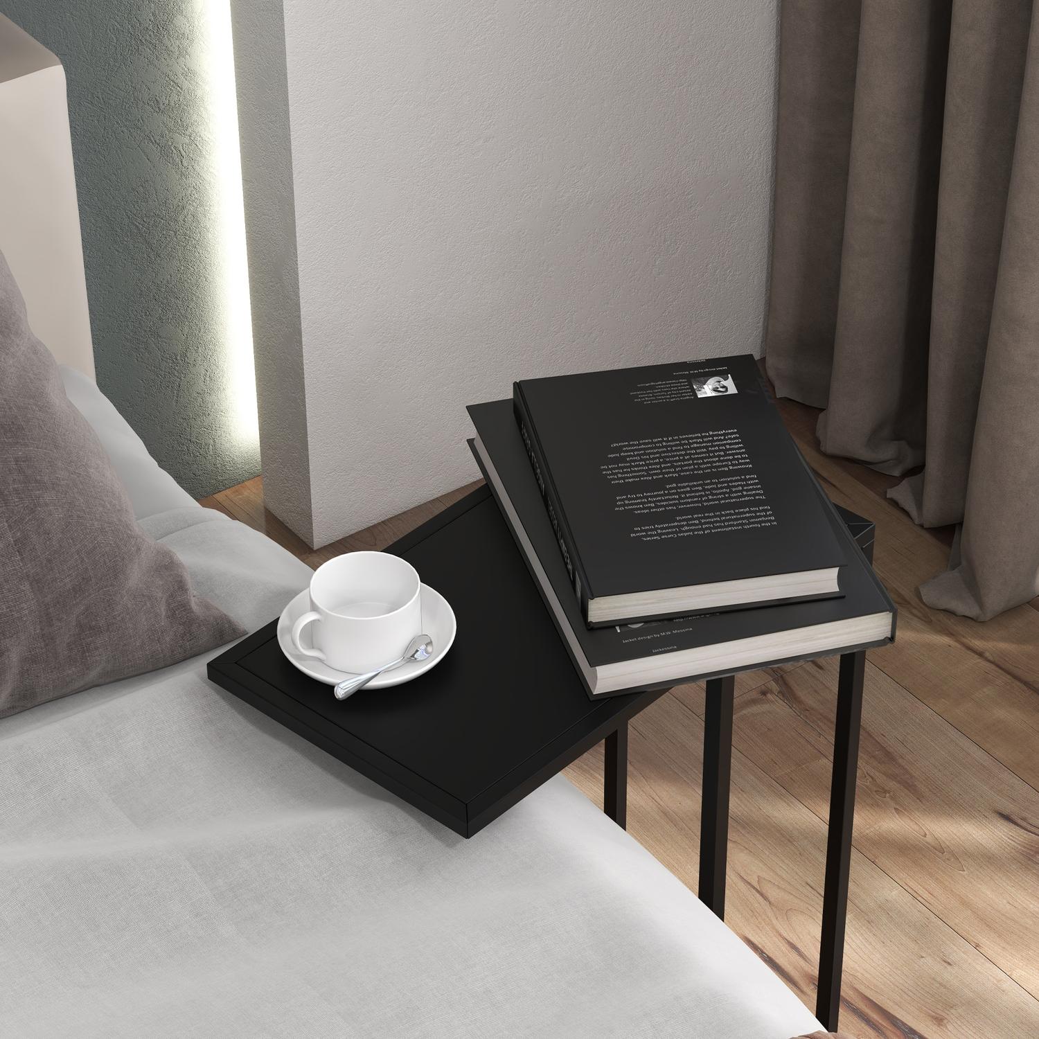 C-format sidobord – Stålram, sängbord och bärbar dator