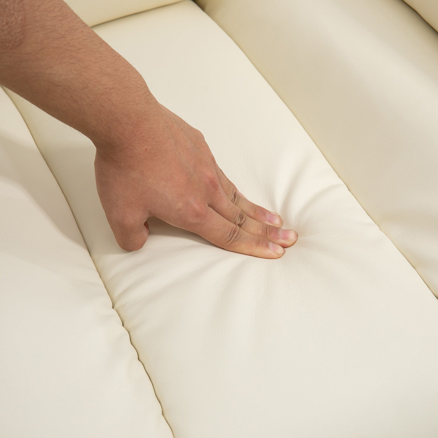 Elektrisk vilstol med ståhjälp, krämfärgat konstläder