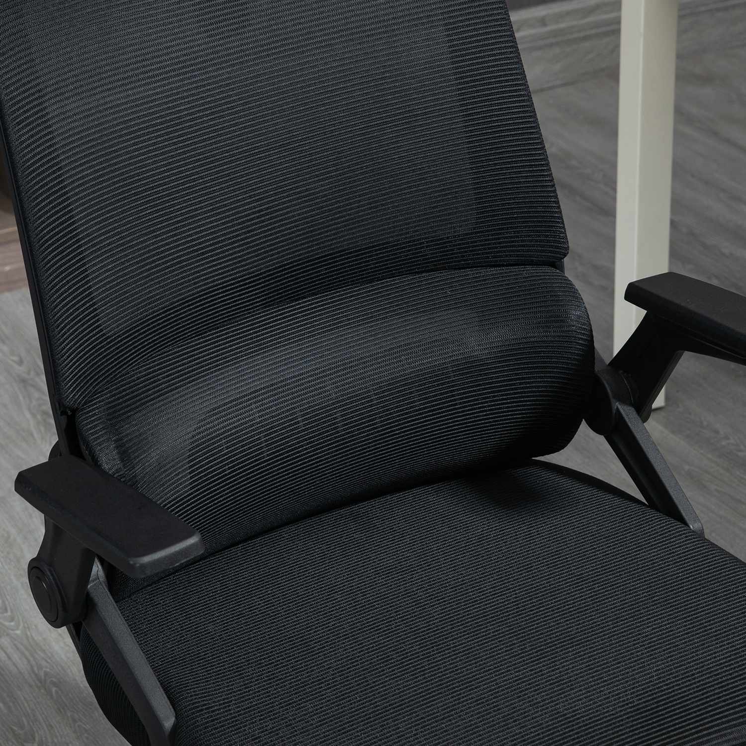 Ergonomisk kontorsstol med justerbart nackstöd och armstöd