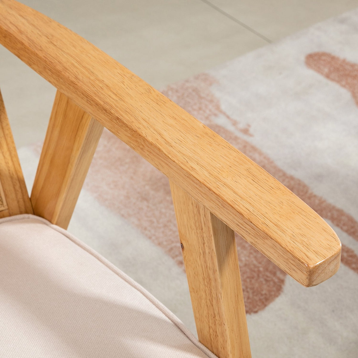 Exotische gestoffeerde stoel, rubberhout, zitkussen in linnenlook, 63L x 69W x 78H cm, crèmewit