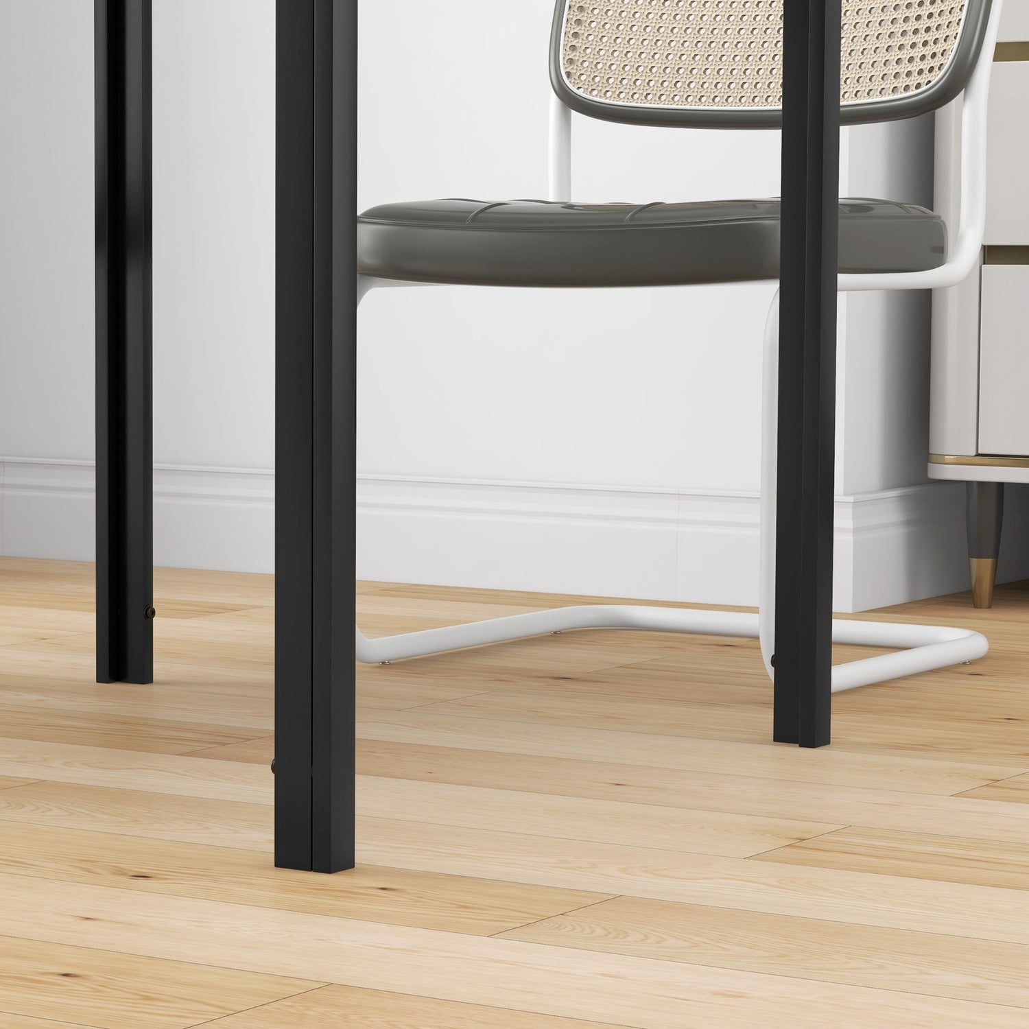 Fyrkantigt matbord i glas för 4, 80 kg Kapacitet, Svart