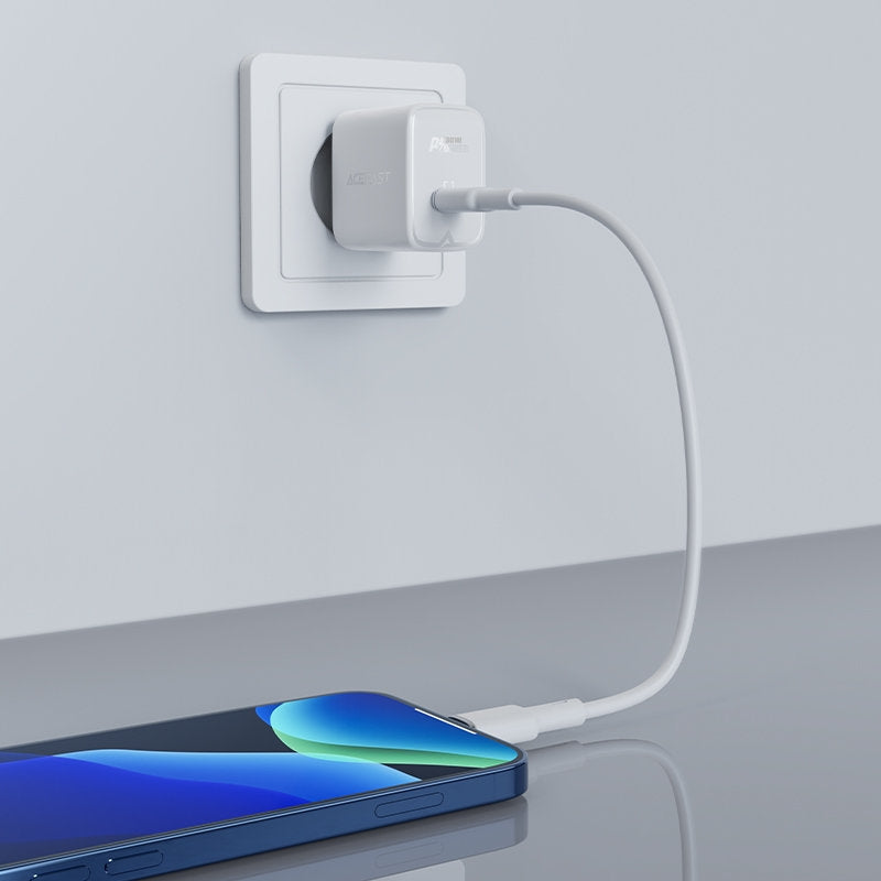 GaN USB-C 30W PD QC 3.0 AFC FCP nätverksladdare vit
