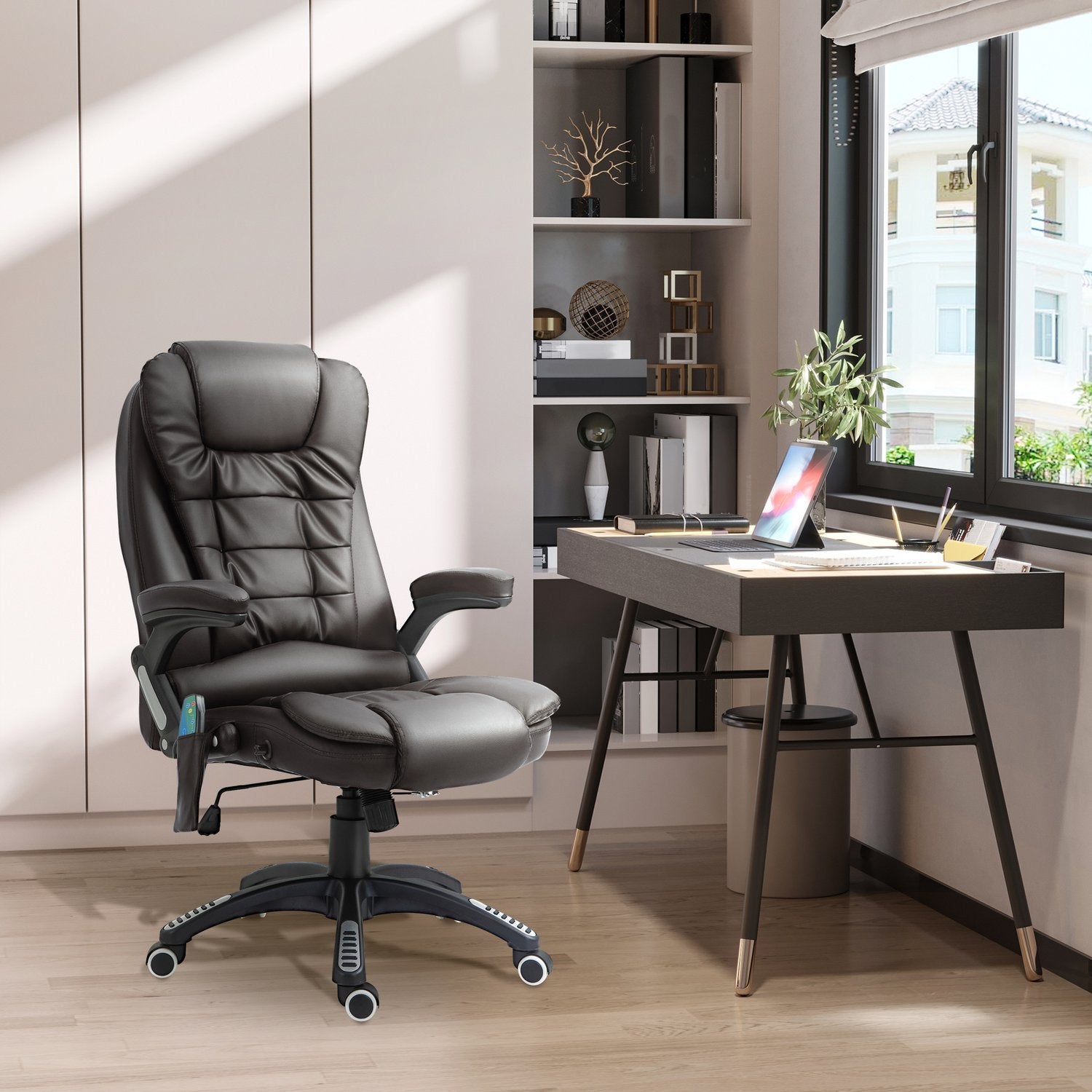 Massagestol Kontorsstol Kontorsstol Executive Chair Gaming Stol 6-Punkts Vibrationsmassage Med Värmefunktion Faux Leather Läderstol Roterbar (Brun)