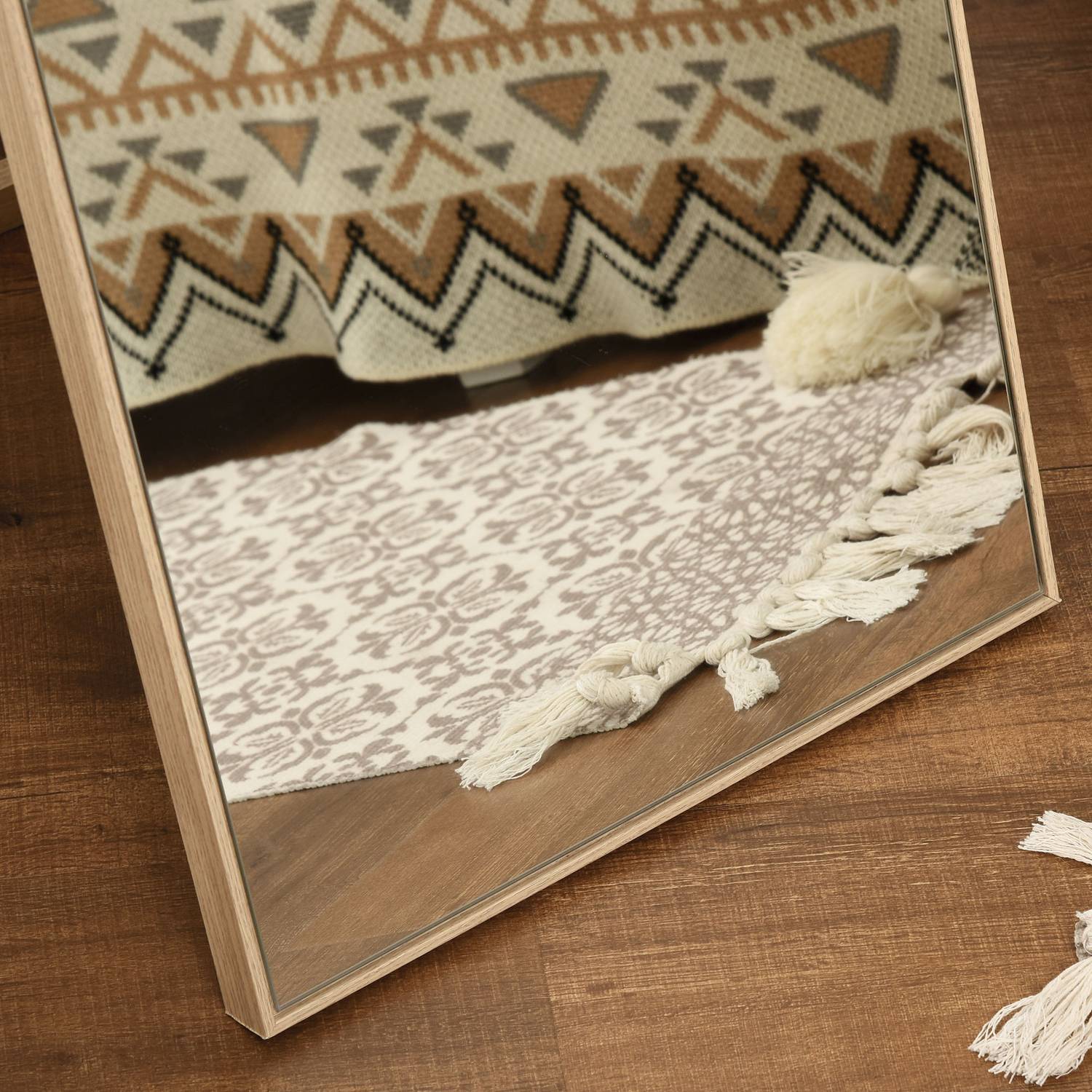 Hellängds stående spegel, träfibrer, silver/ljusbrun