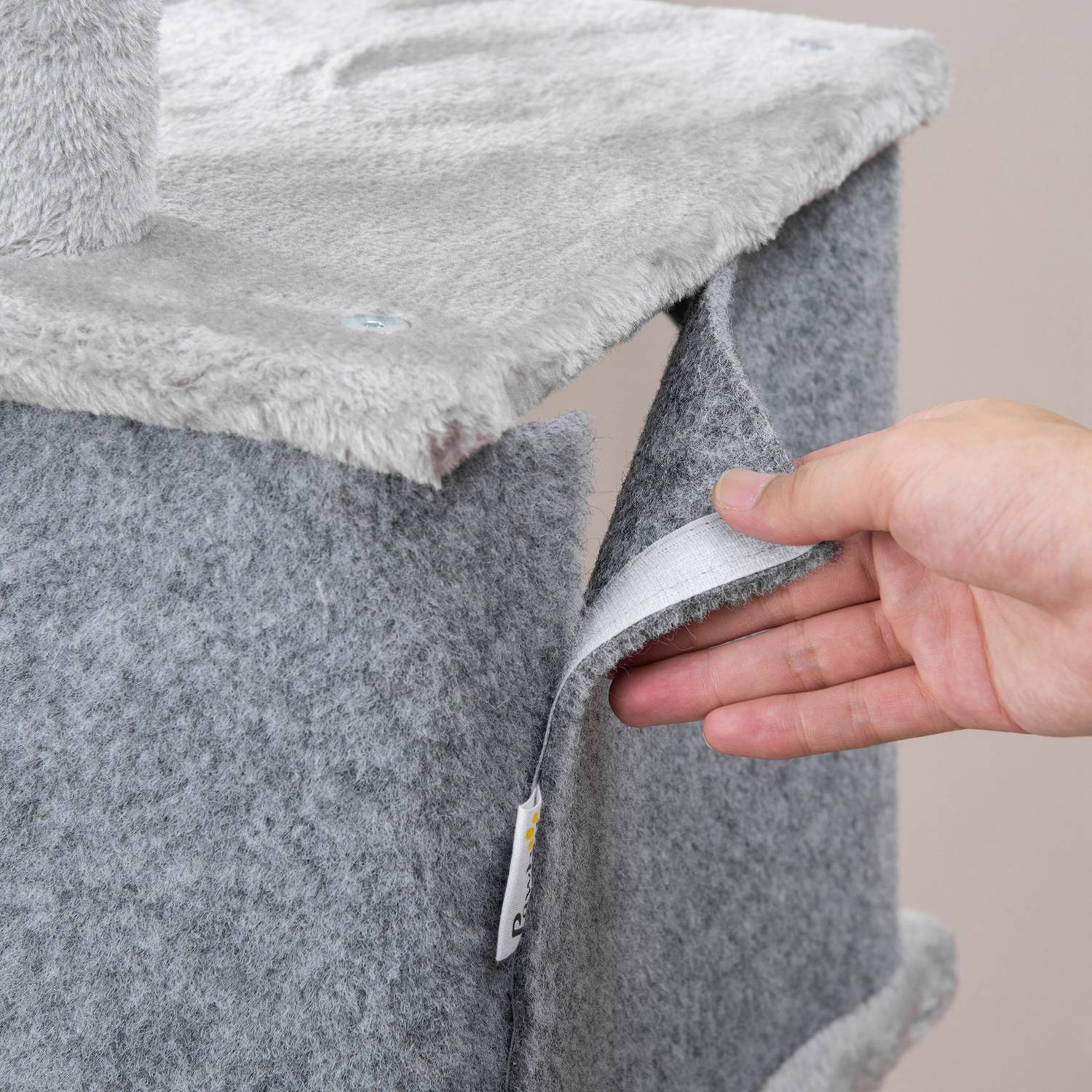 Högt kattträd med grottor och plattformar, sisalstolpar, grå