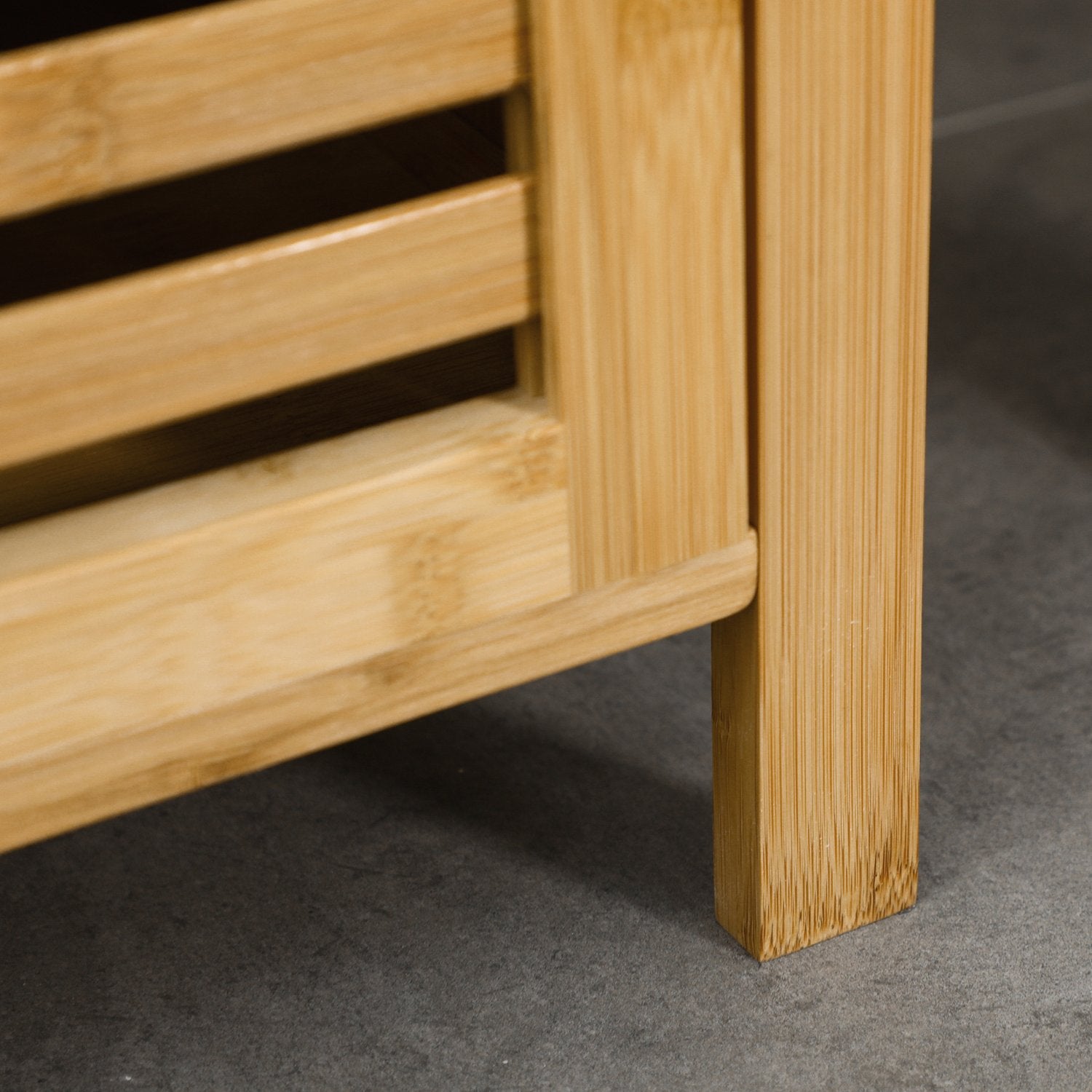 Höjdjusterbart badrumsskåp i bambu, 33x30x120 cm