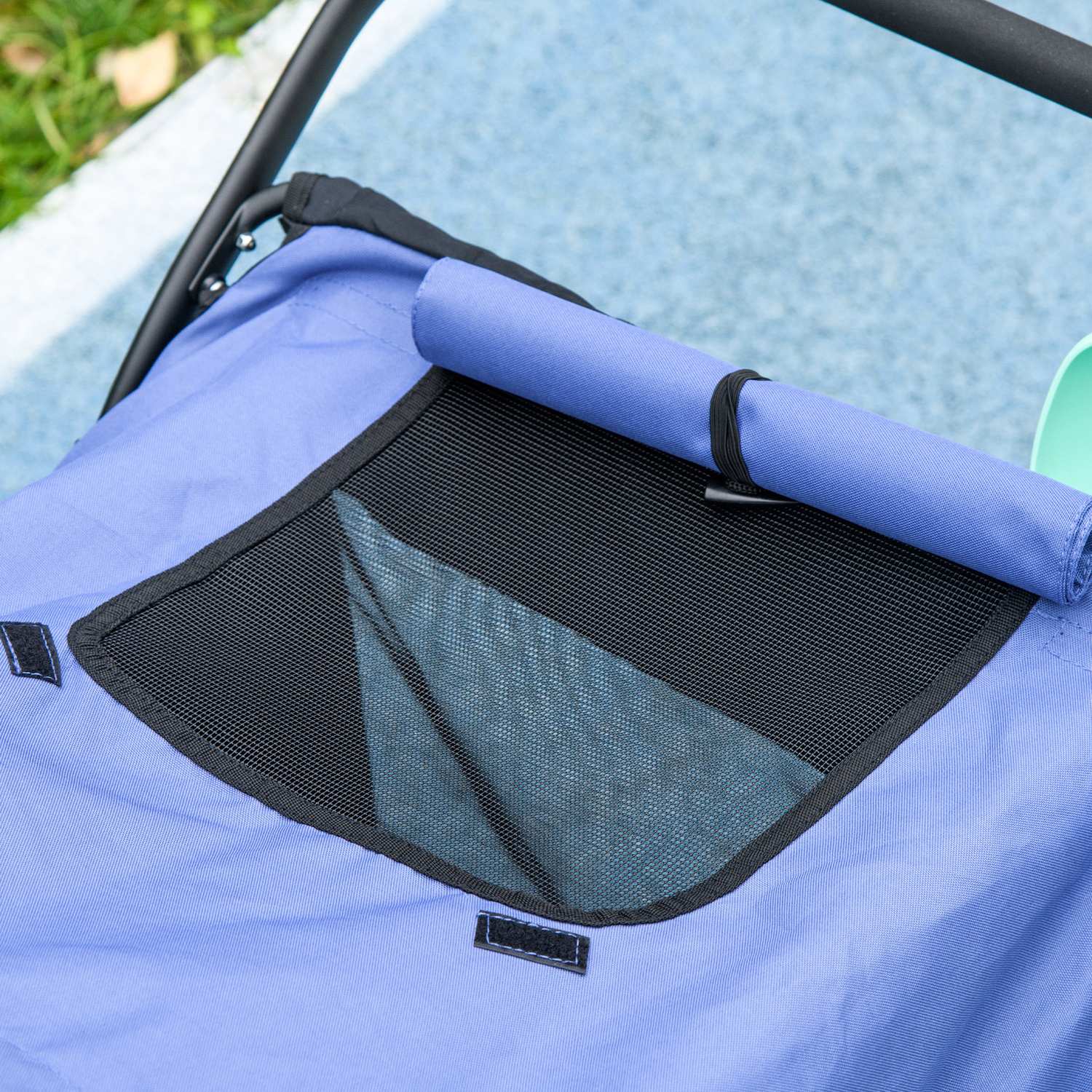 Hopfällbar husdjursvagn med nätfönster, rymmer upp till 30 kg