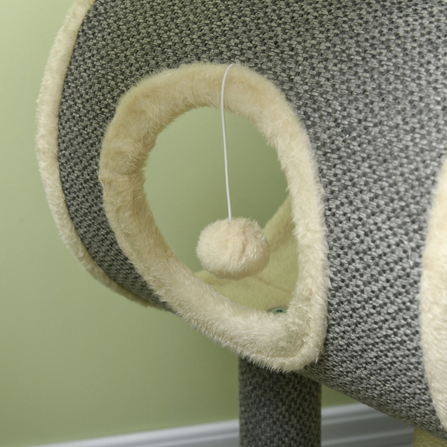 Kattträd med sisal skrapstolpe, lekboll och sängar, grå