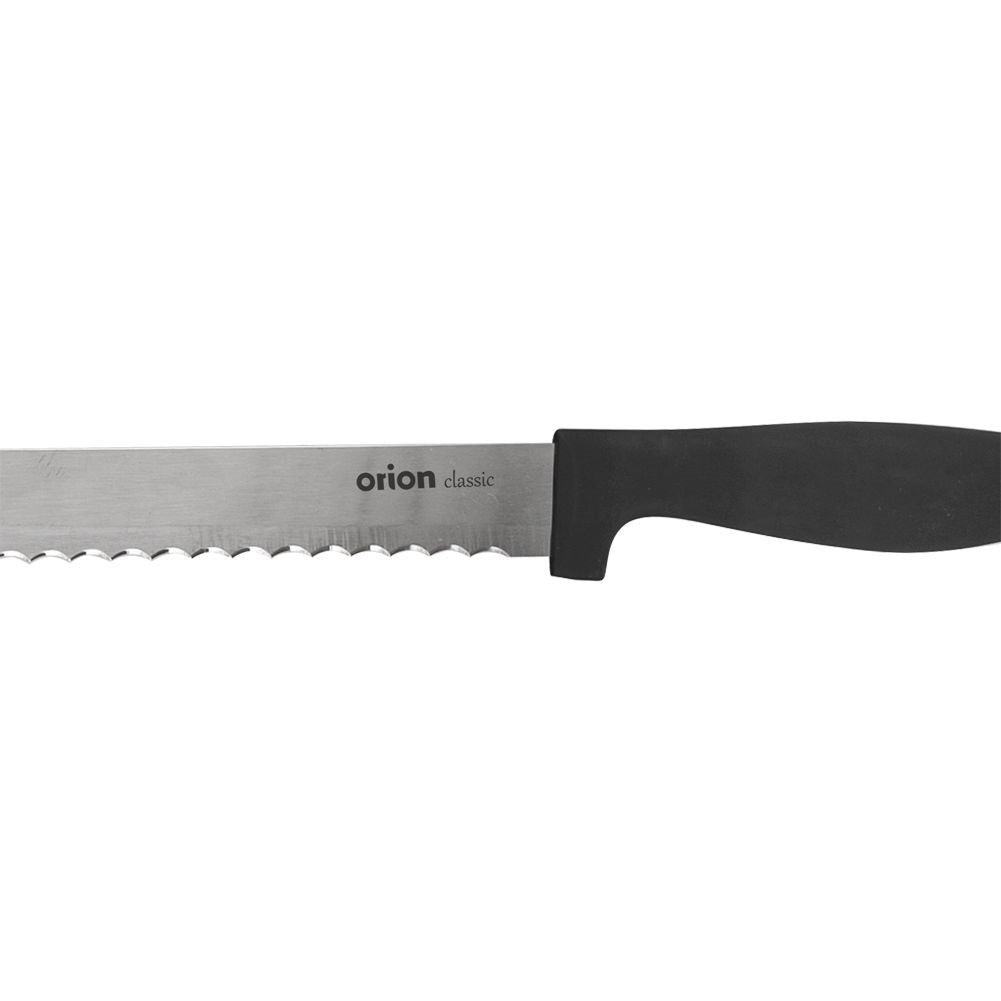 Kniv för tårta med långt tandat blad och ergonomiskt handtag