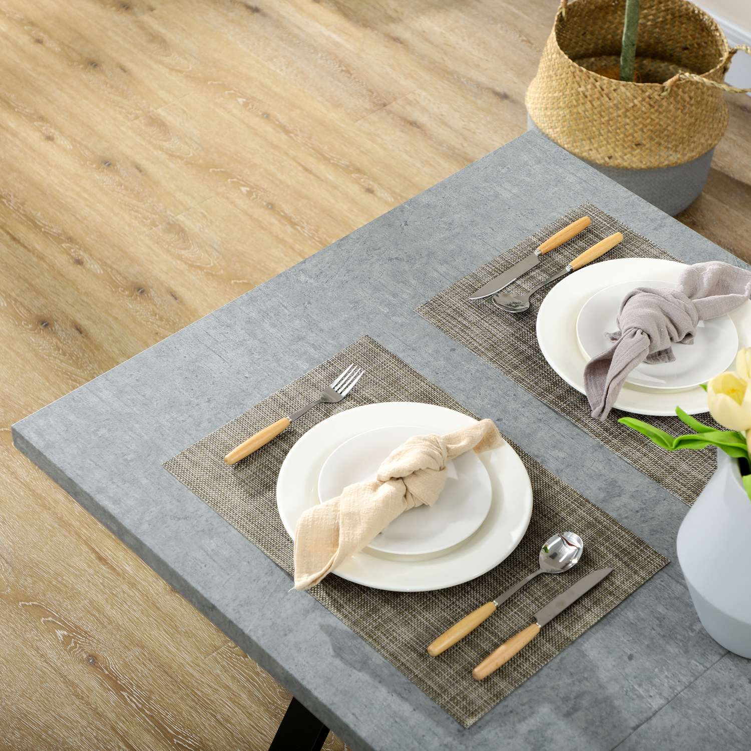 Matbord i grått stenlook för 6 med ben i stål