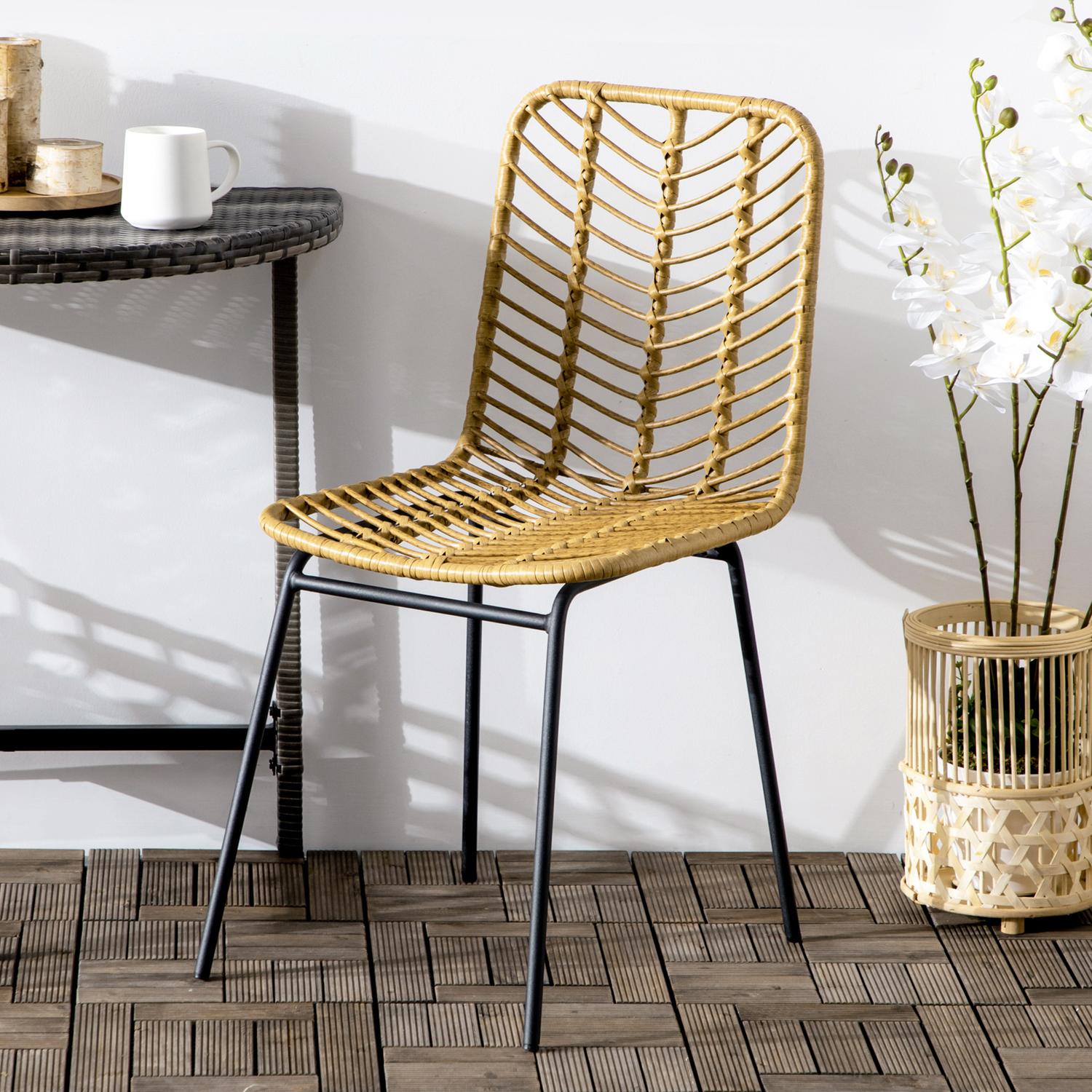 Matsalsstolset om 2, Rottinglook, Gul, Stål