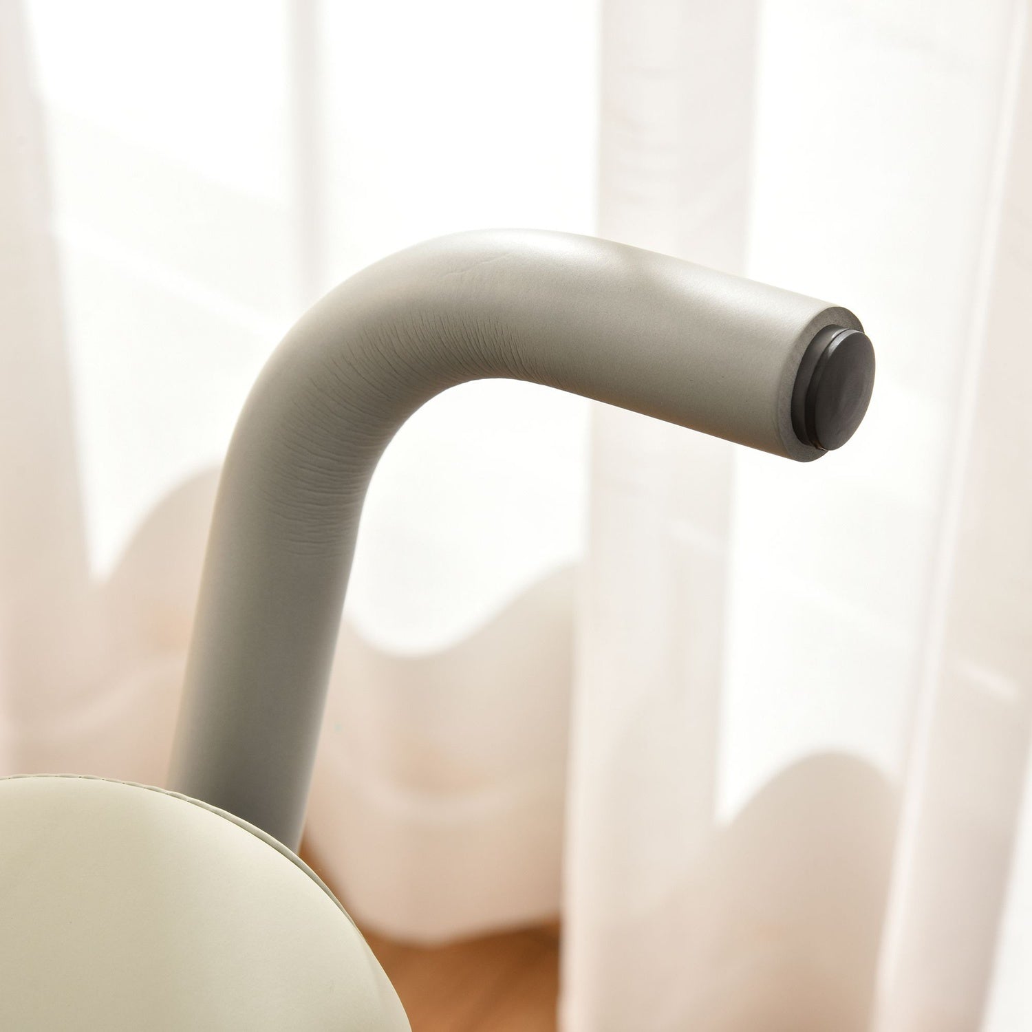 Motionscykel med justerbart motstånd och LCD-skärm