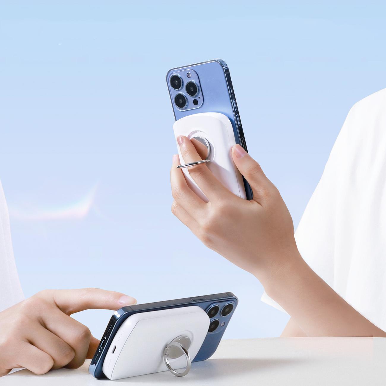 Powerbank med ringinduktiv laddare med stativ upp till 6000mAh 20W vit