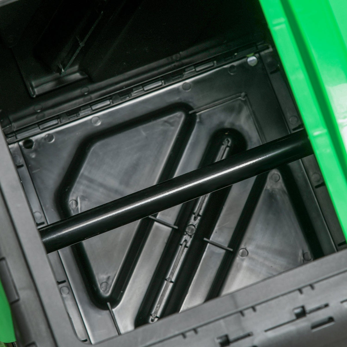 Roterande 65L plastkompostor – väderbeständig med ventilation