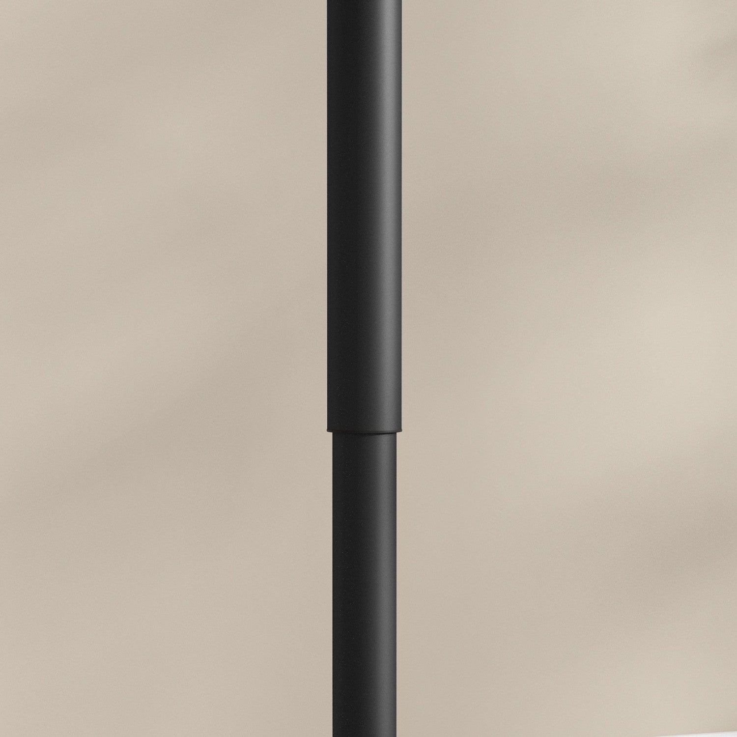 Runt svart matbord, marmor-look – justerbart Ø60 x 68-93,5 cm