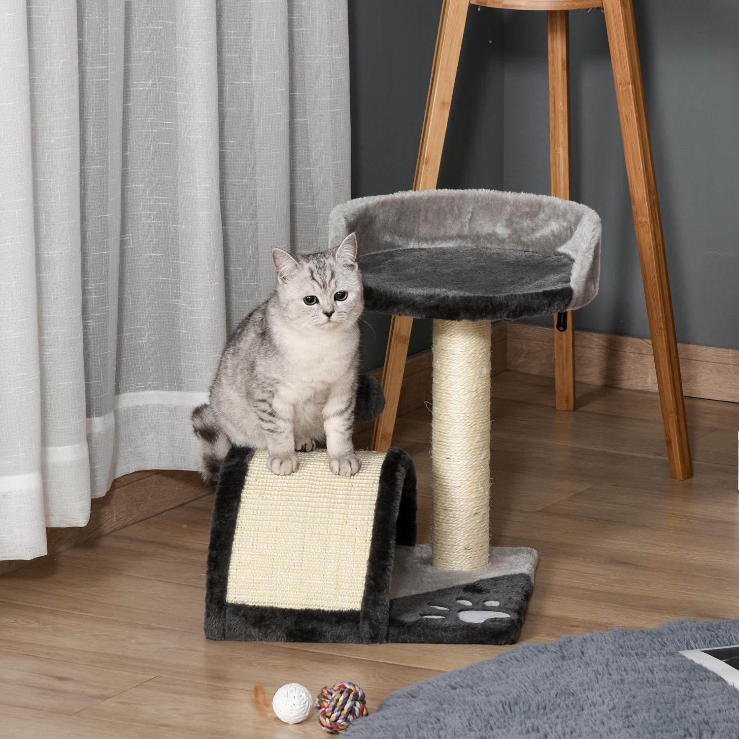 Grå kattträd med sisalstänger & lekbollar - 35,5x37x46cm